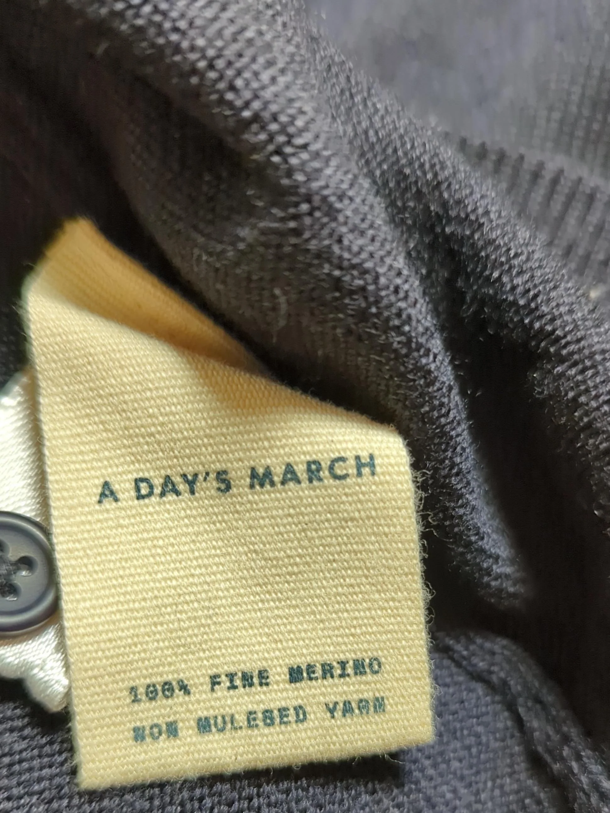 A Day's March Men's Polo XL Black 100% Wool Basic - Image 7