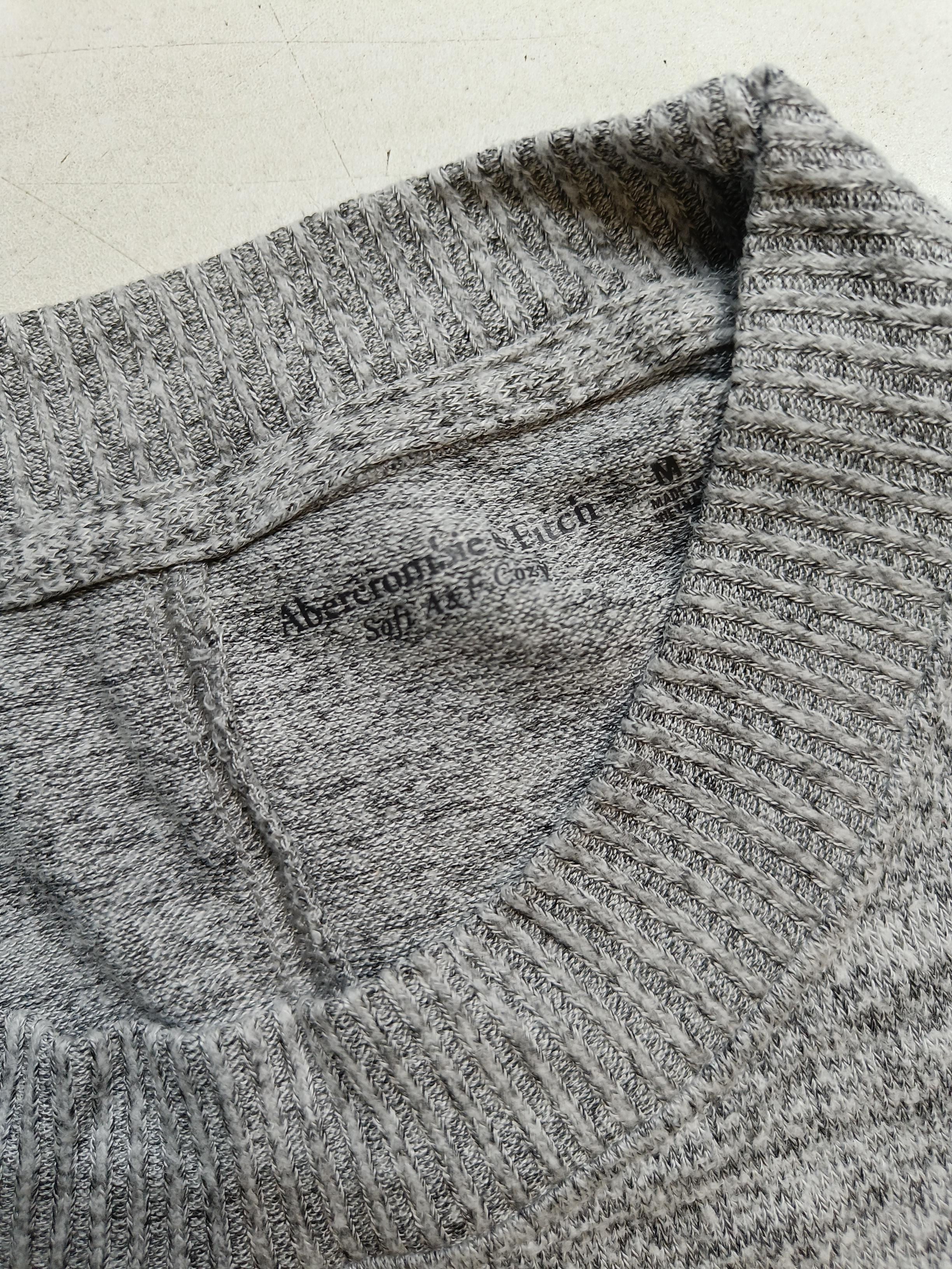 Abercrombie & Fitch Men's Jumper M Grey Viscose - Image 5