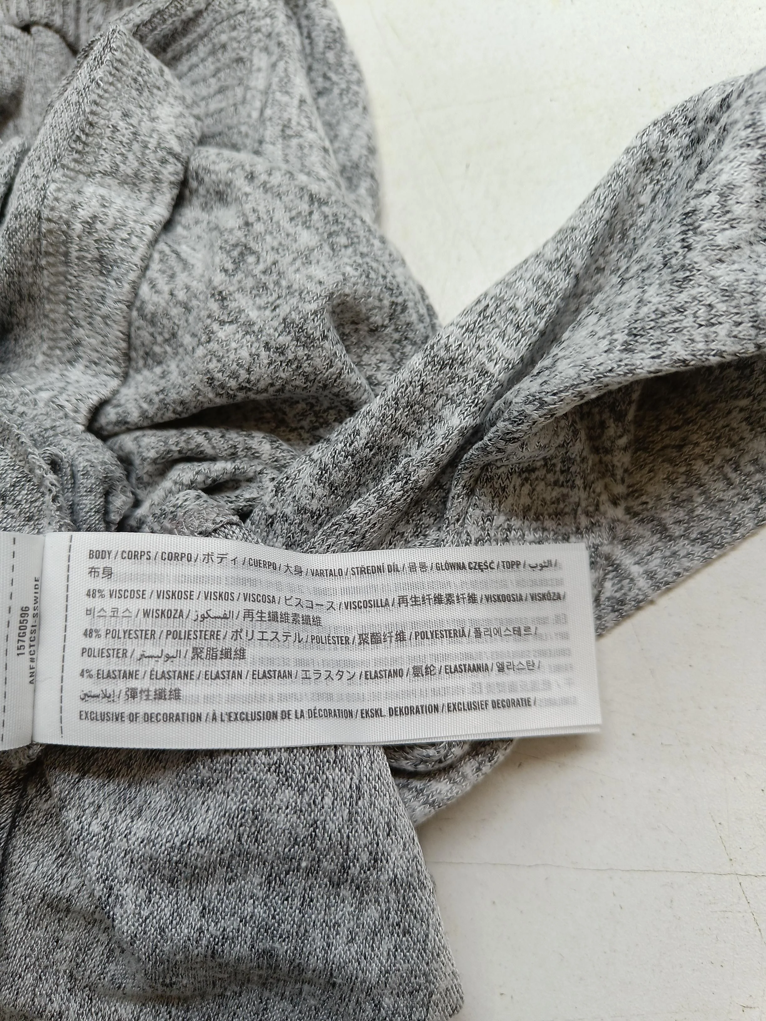 Abercrombie & Fitch Men's Jumper M Grey Viscose - Image 6