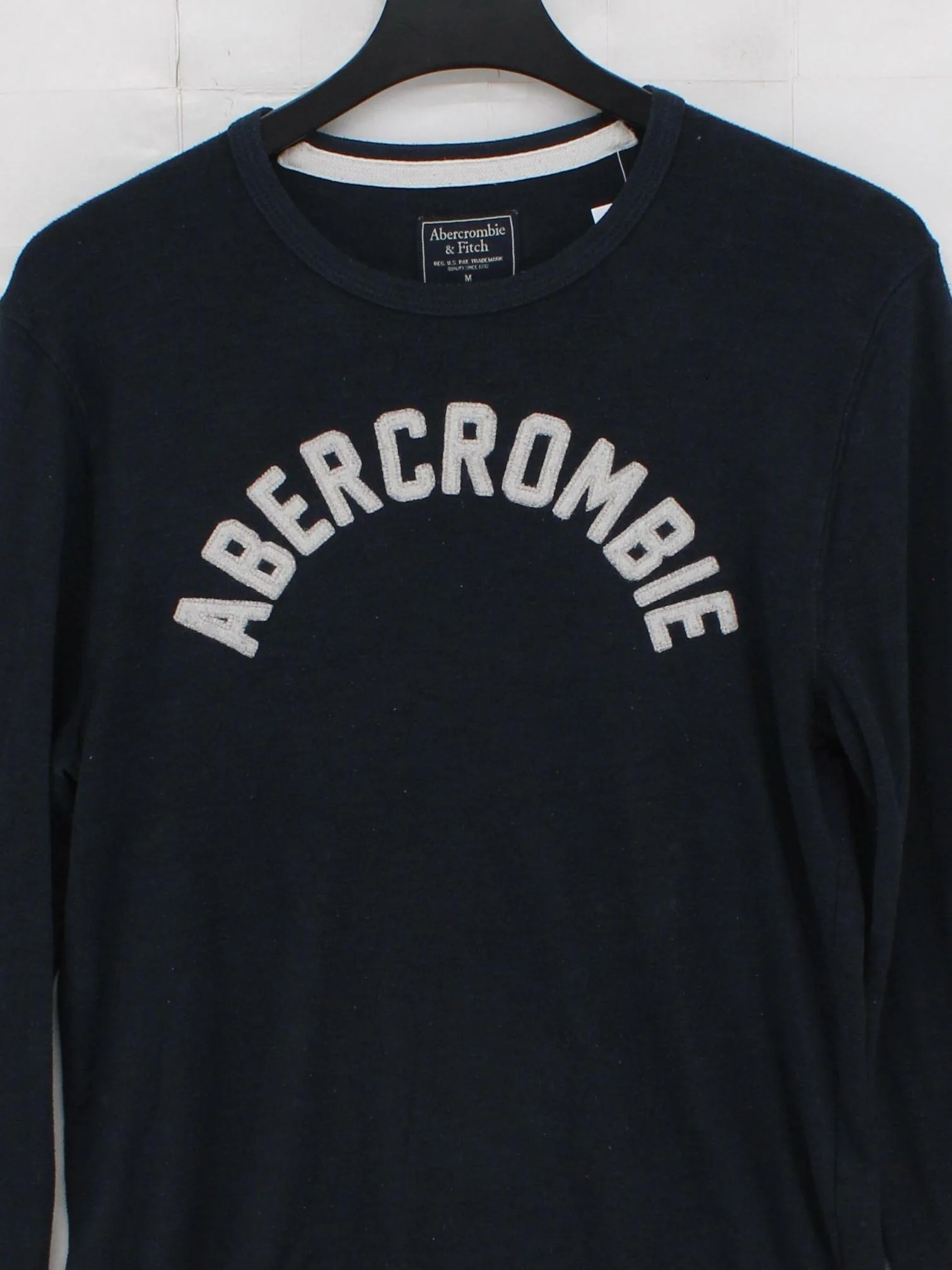 Abercrombie & Fitch Men's T-Shirt M Blue Graphic Cotton with Polyester Basic - Image 3
