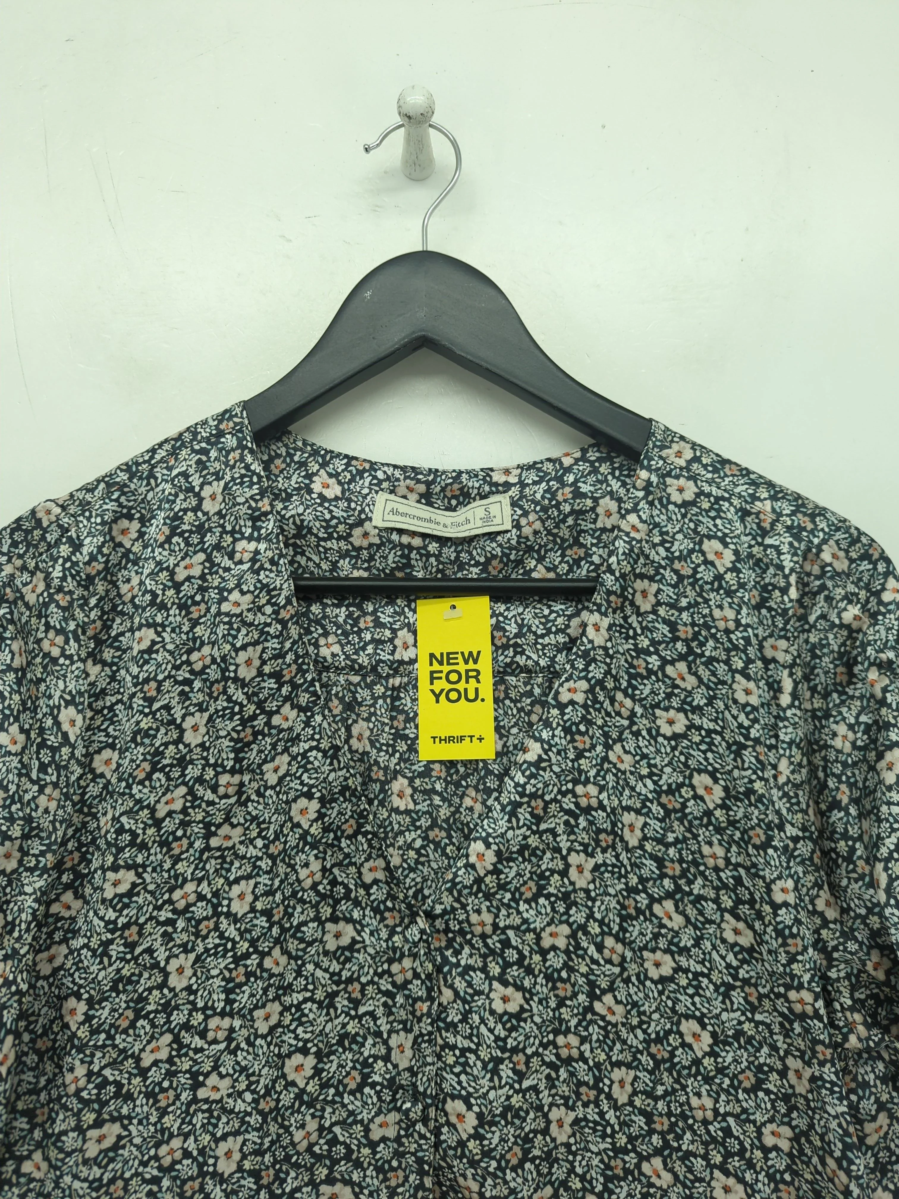 Abercrombie & Fitch Women's Blouse S Black 100% Polyester Basic - Image 3