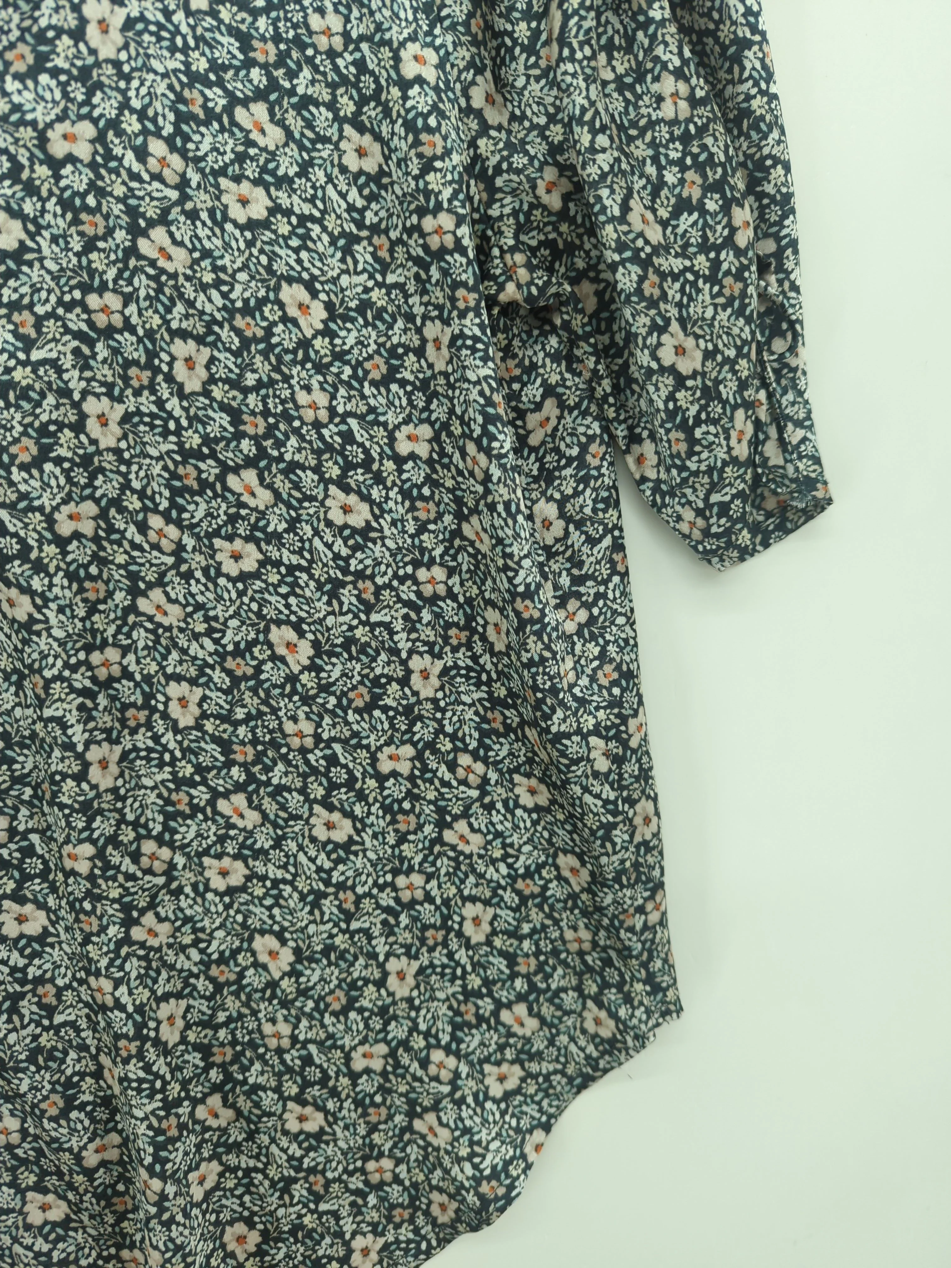 Abercrombie & Fitch Women's Blouse S Black 100% Polyester Basic - Image 4