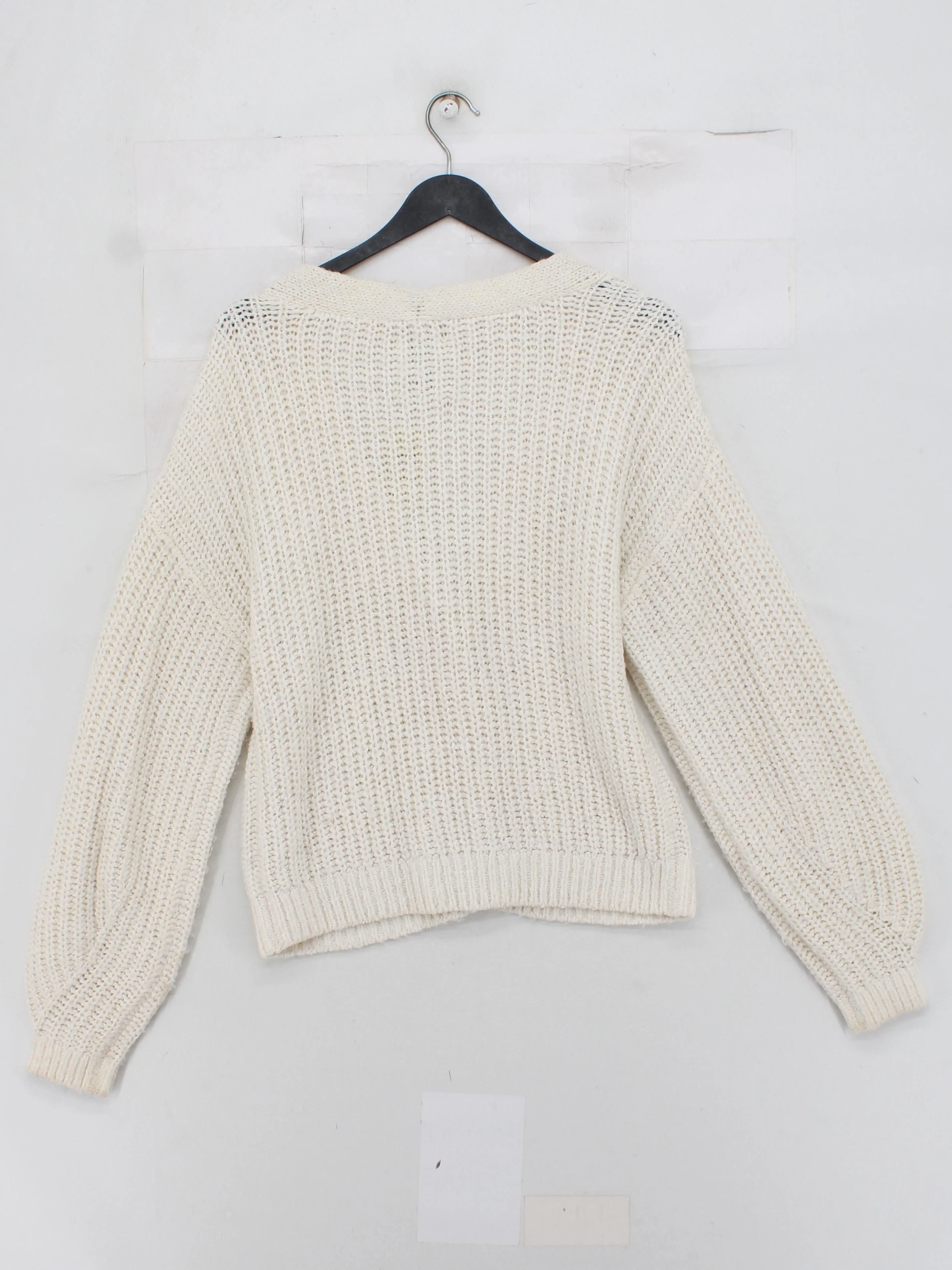 Abercrombie & Fitch Women's Cardigan M Cream Acrylic with Nylon V-Neck Cardigan - Image 2