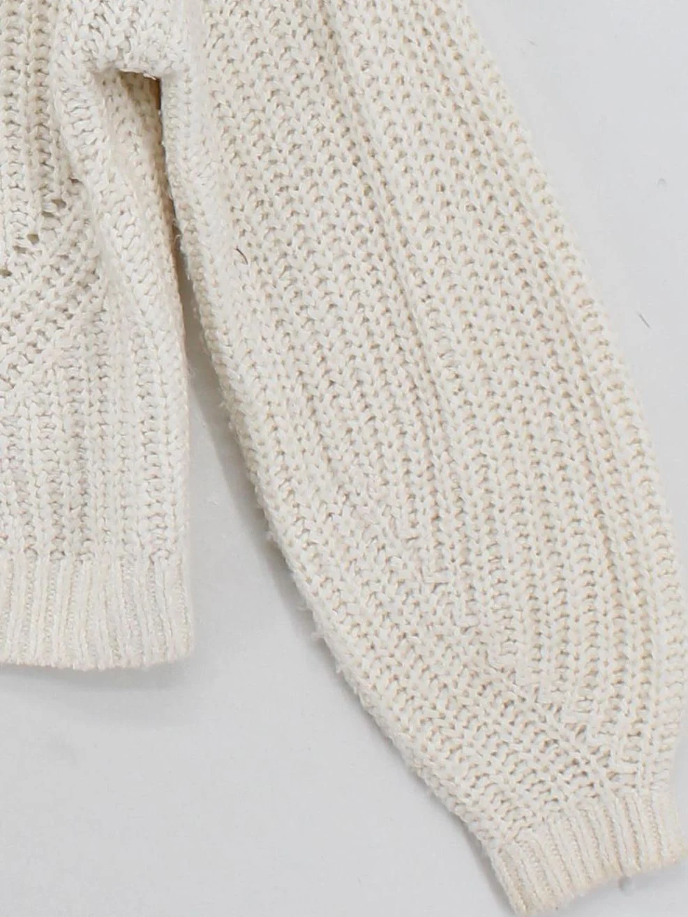Abercrombie & Fitch Women's Cardigan M Cream Acrylic with Nylon V-Neck Cardigan - Image 4