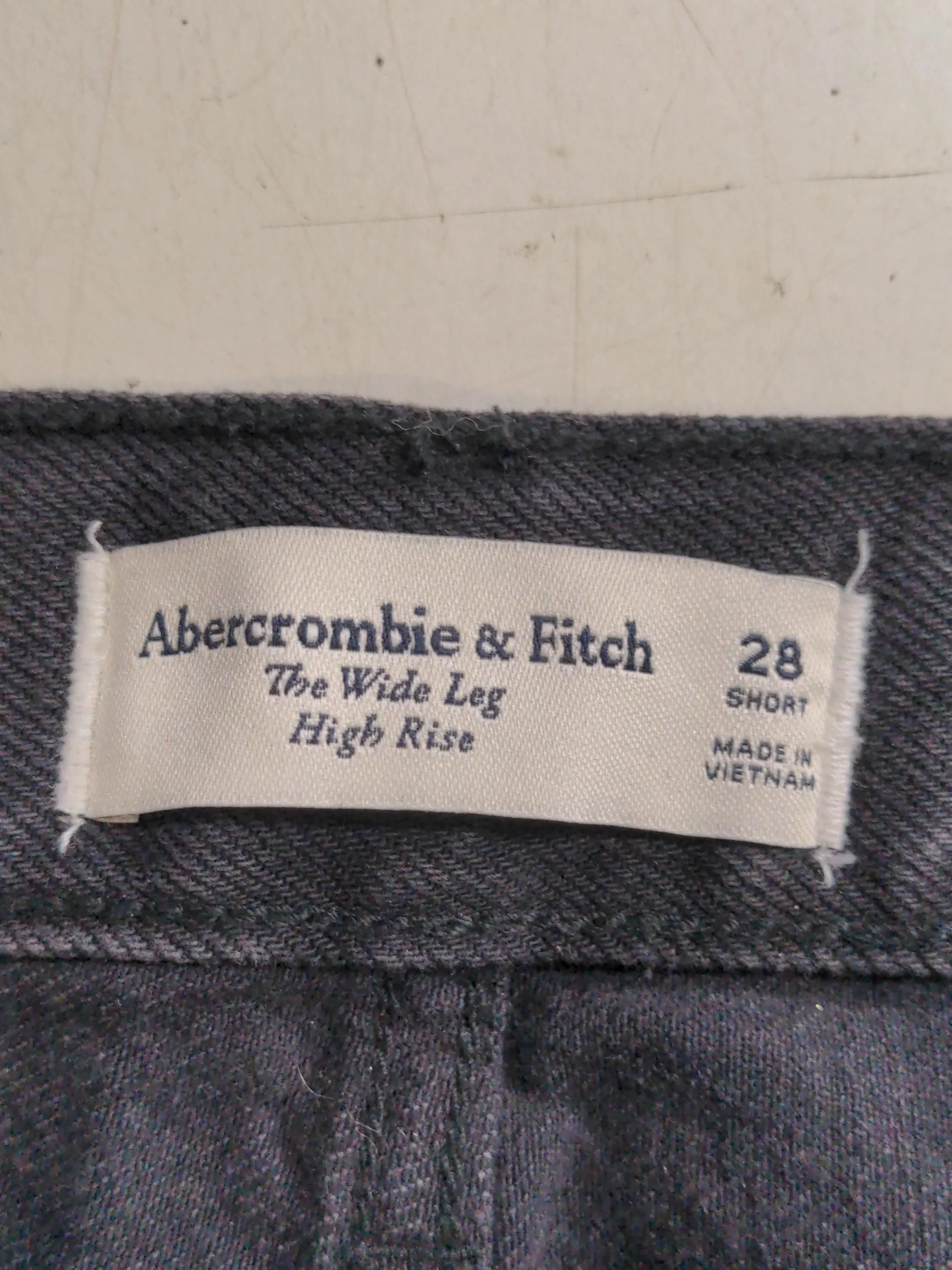 Abercrombie & Fitch Women's Jeans W 28 in Black Cotton - Image 5