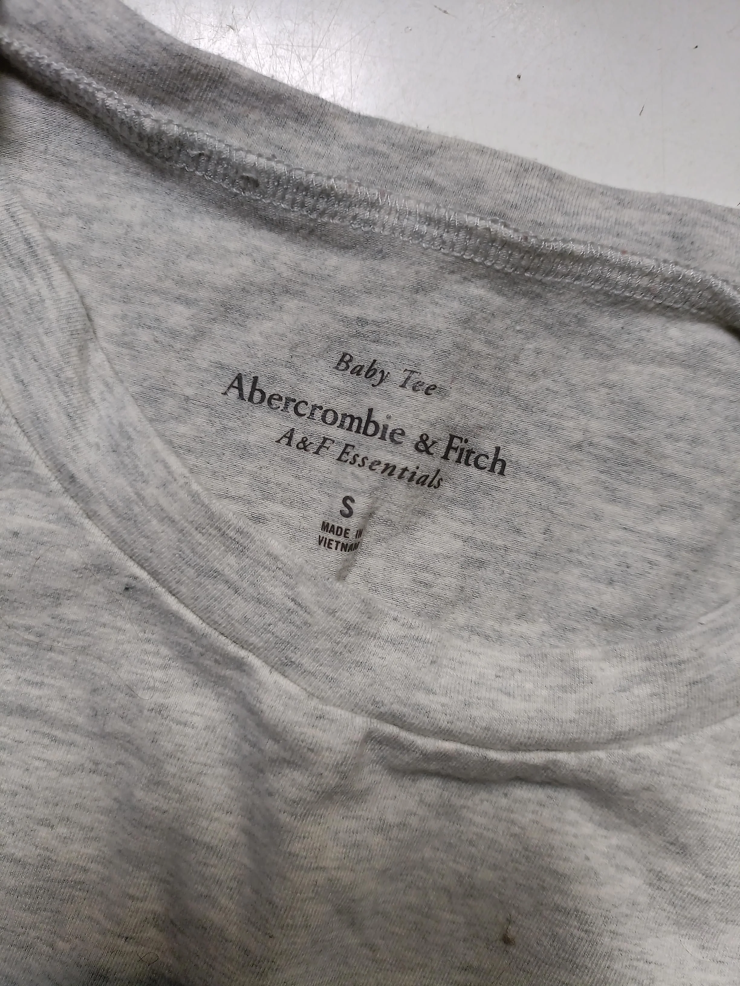 Abercrombie & Fitch Women's T-Shirt S Grey Cotton with Elastane Basic - Image 5
