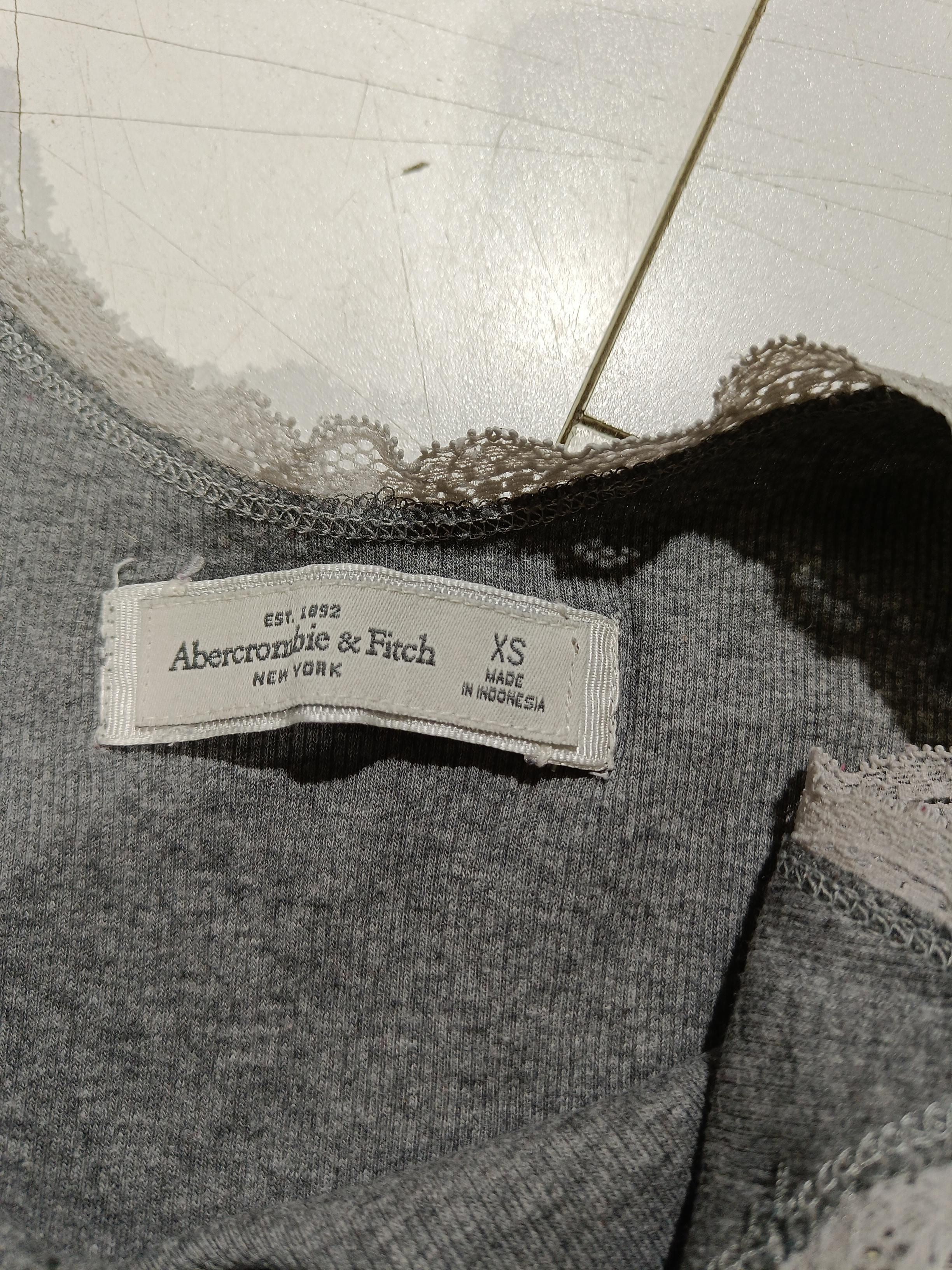 Abercrombie & Fitch Women's T-Shirt XS Grey Cotton with Elastane Camisole - Image 6