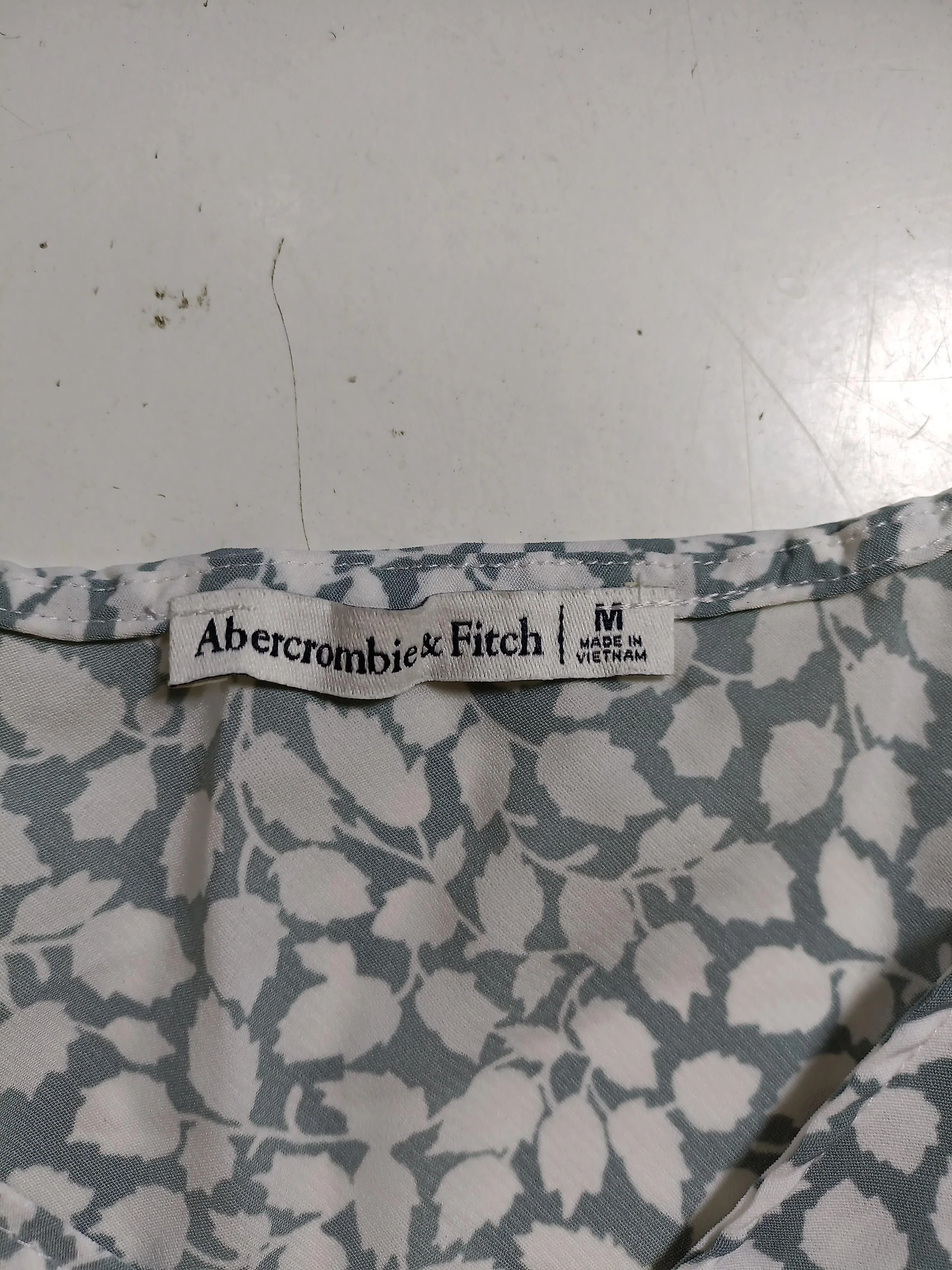 Abercrombie & Fitch Women's Top M Multi 100% Other Basic - Image 5