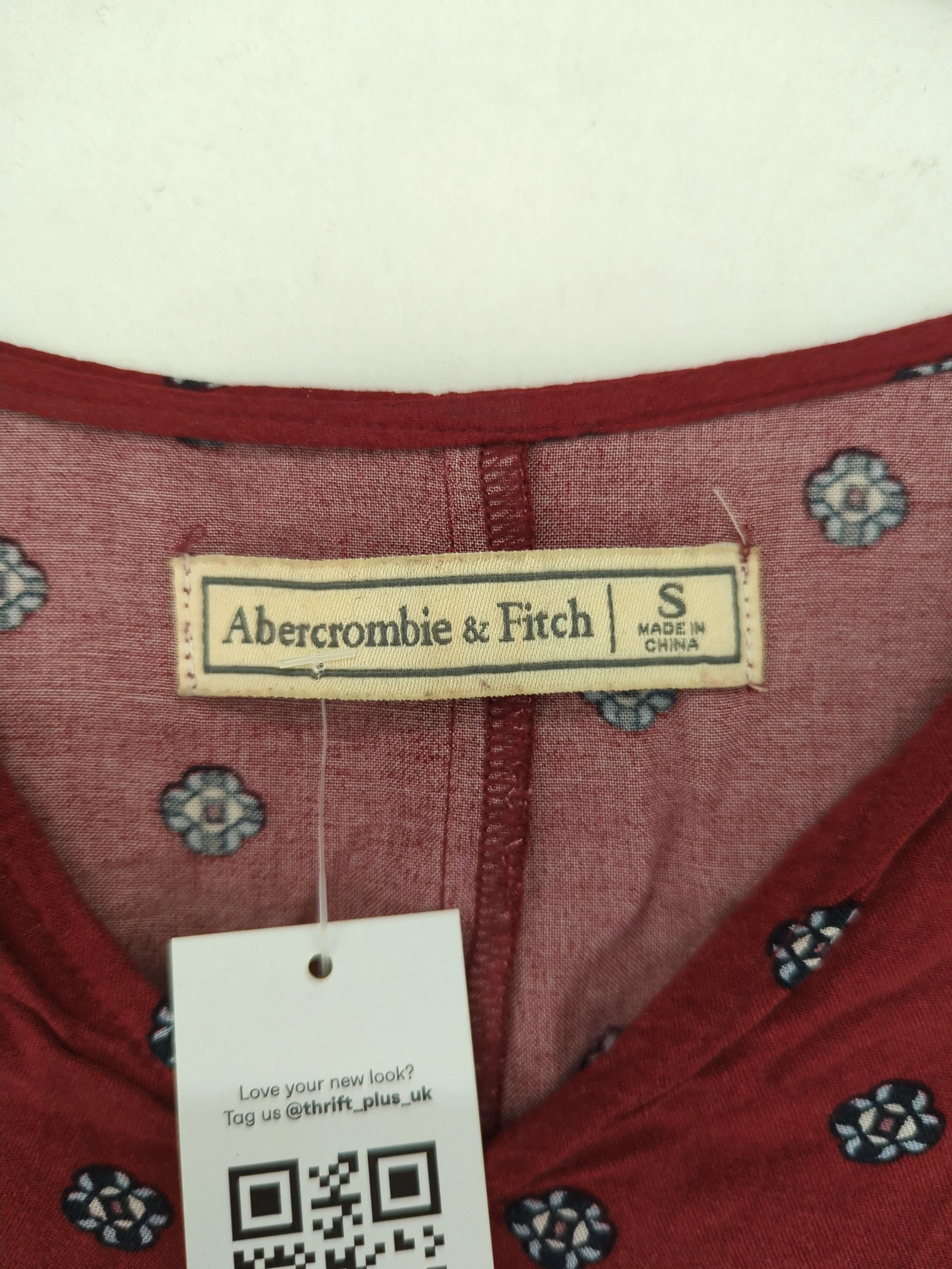 Abercrombie & Fitch Women's Top S Red 100% Viscose Basic - Image 5