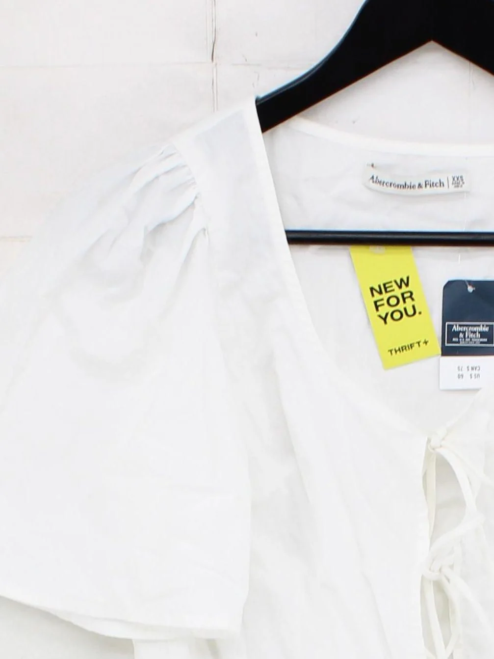 Abercrombie & Fitch Women's Top XXS White Cotton with Polyester Cropped - Image 3