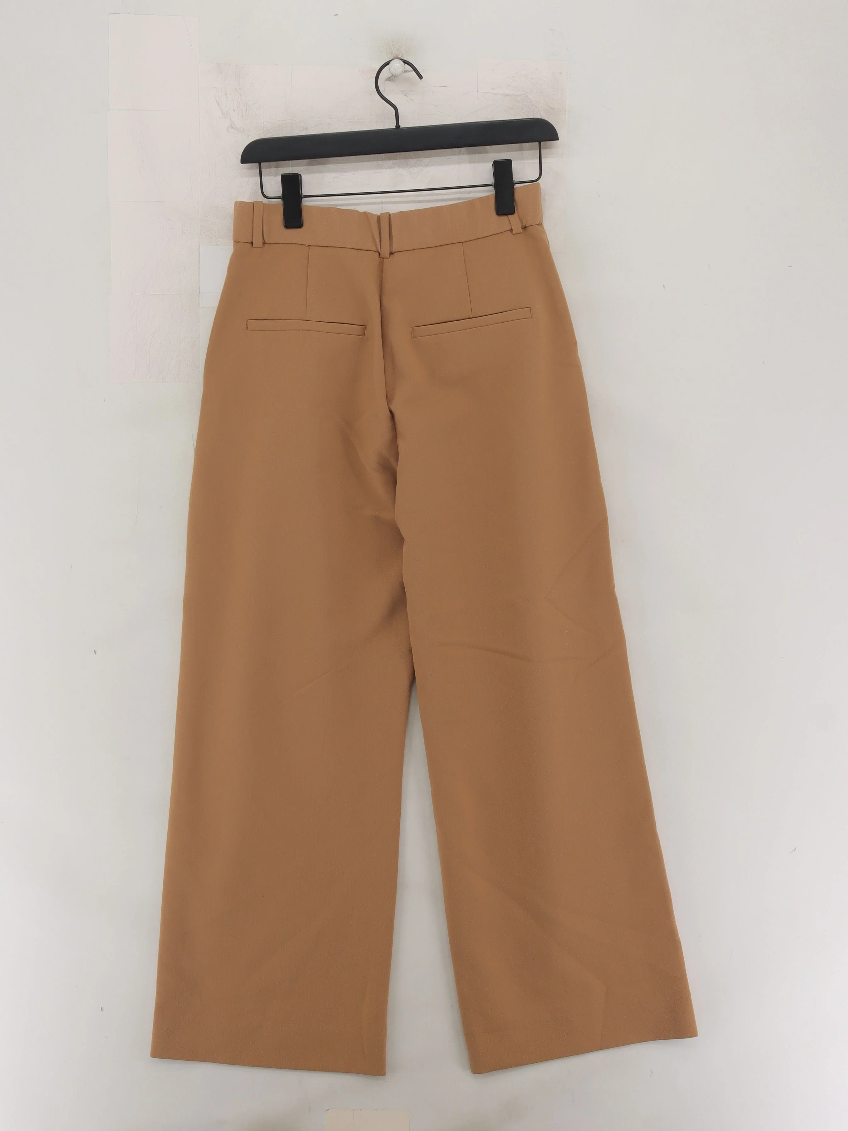 Abercrombie & Fitch Women's Trousers W 28 in Tan Polyester with Elastane Cropped - Image 2