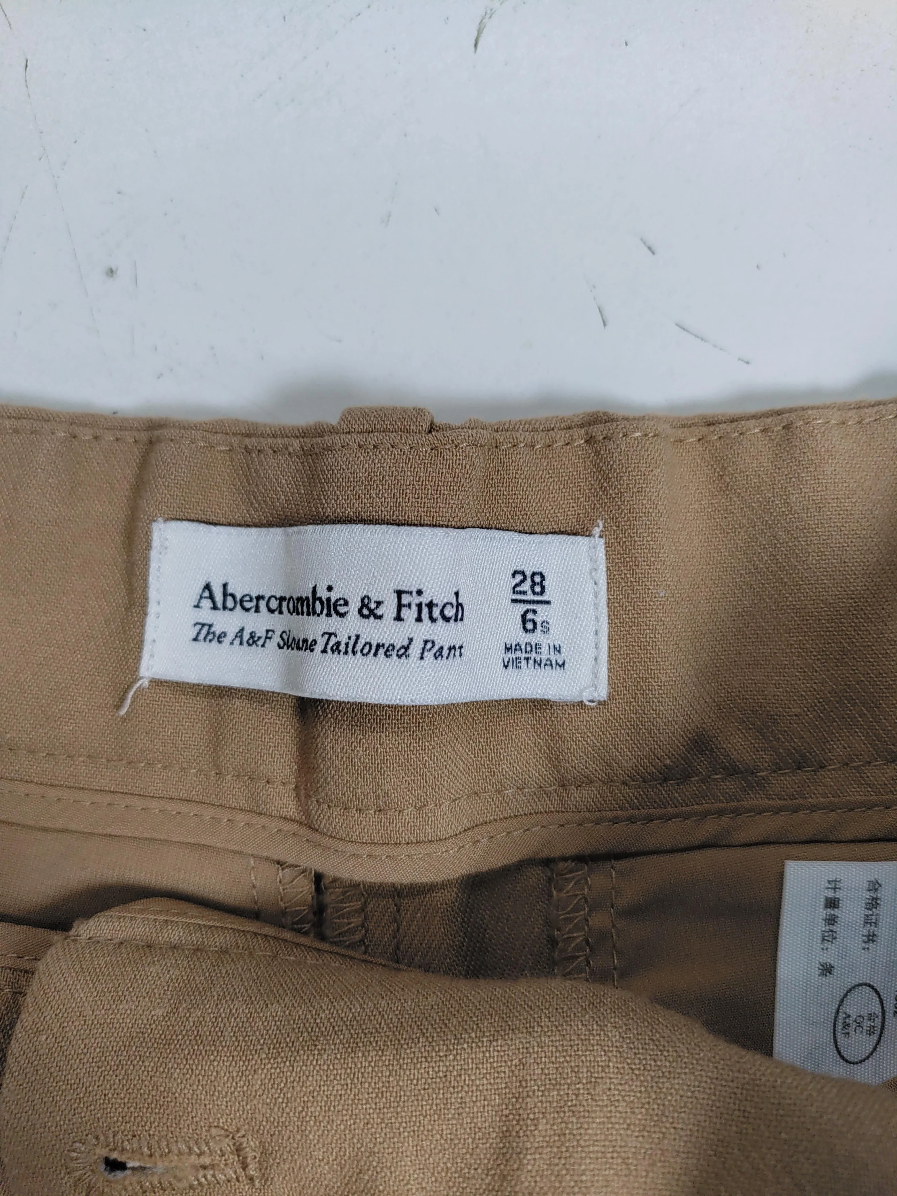 Abercrombie & Fitch Women's Trousers W 28 in Tan Polyester with Elastane Cropped - Image 6