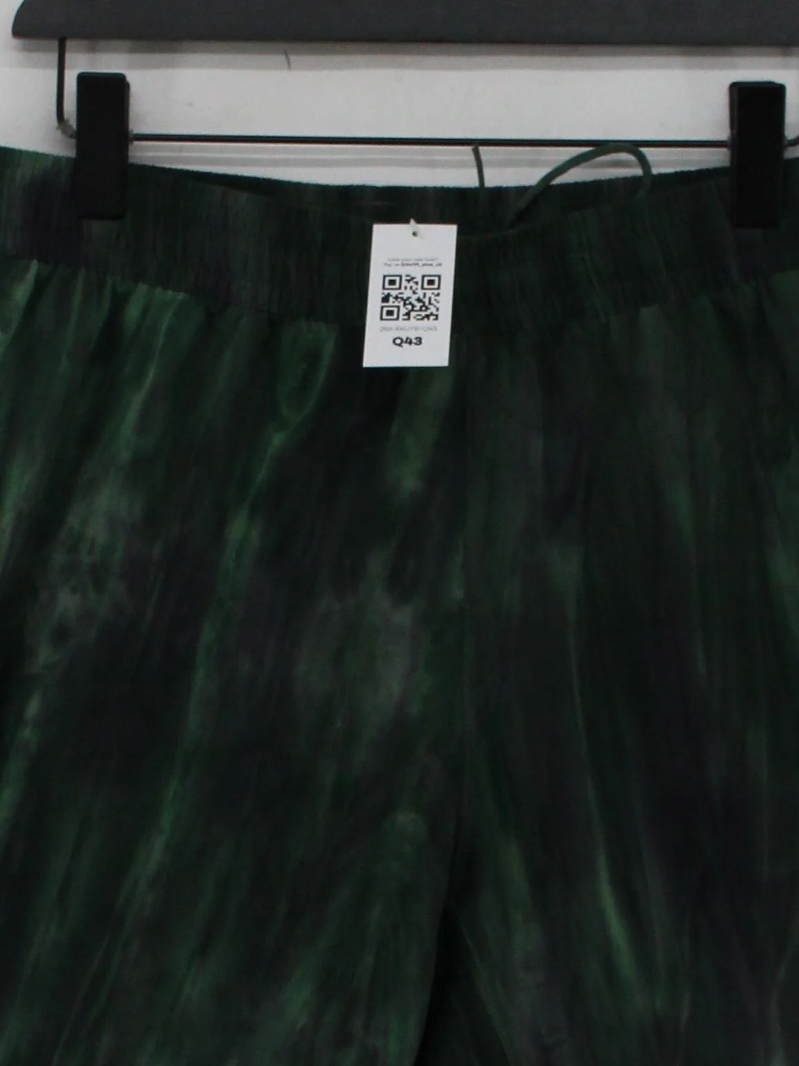 Adidas Men's Shorts L Green Polyester with Spandex Sweat - Image 3