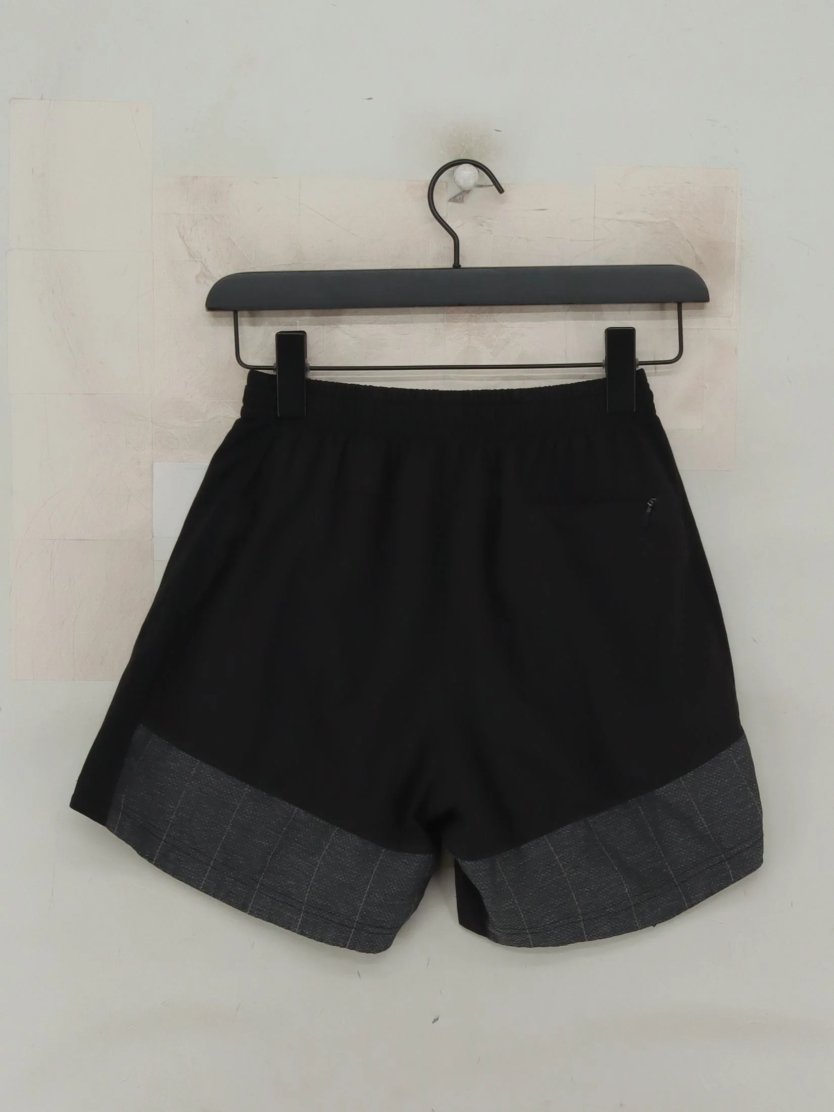 Adidas Men's Shorts XS Black 100% Polyester Sweat - Image 2