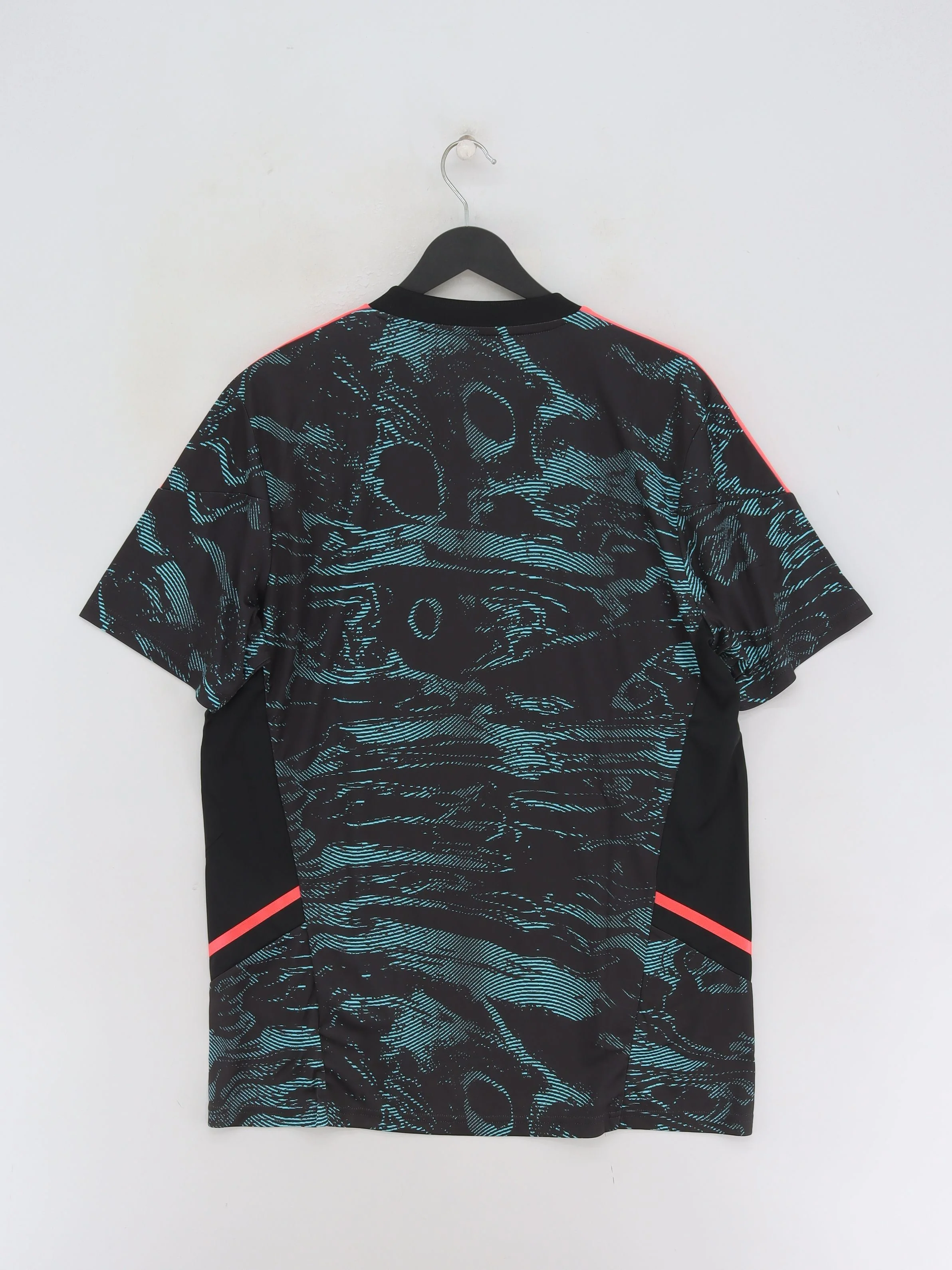 Adidas Men's T-Shirt L Black 100% Polyester V-Neck Basic New with tags - Image 2