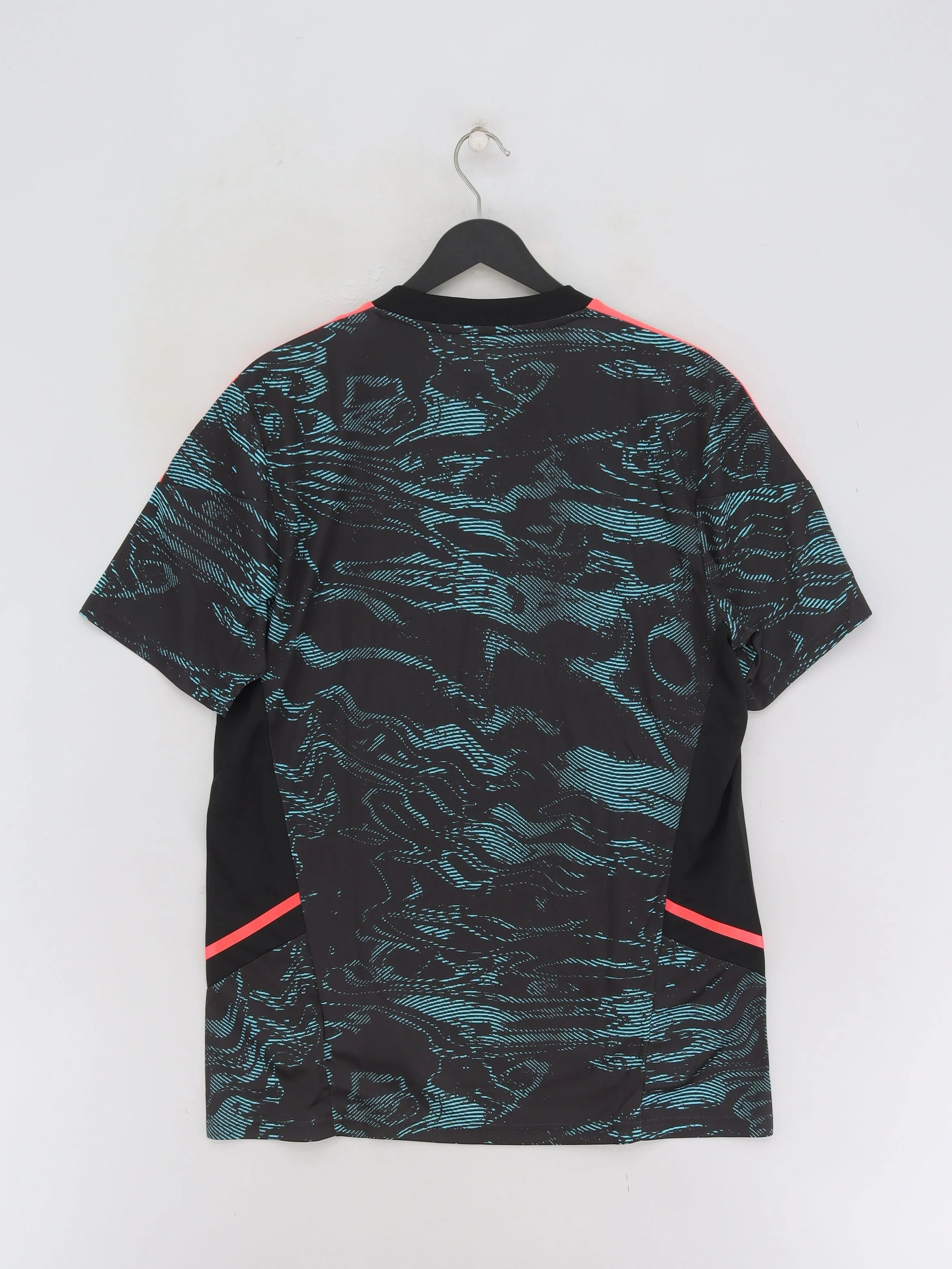 Adidas Men's T-Shirt L Black 100% Polyester V-Neck Basic New with tags - Image 2