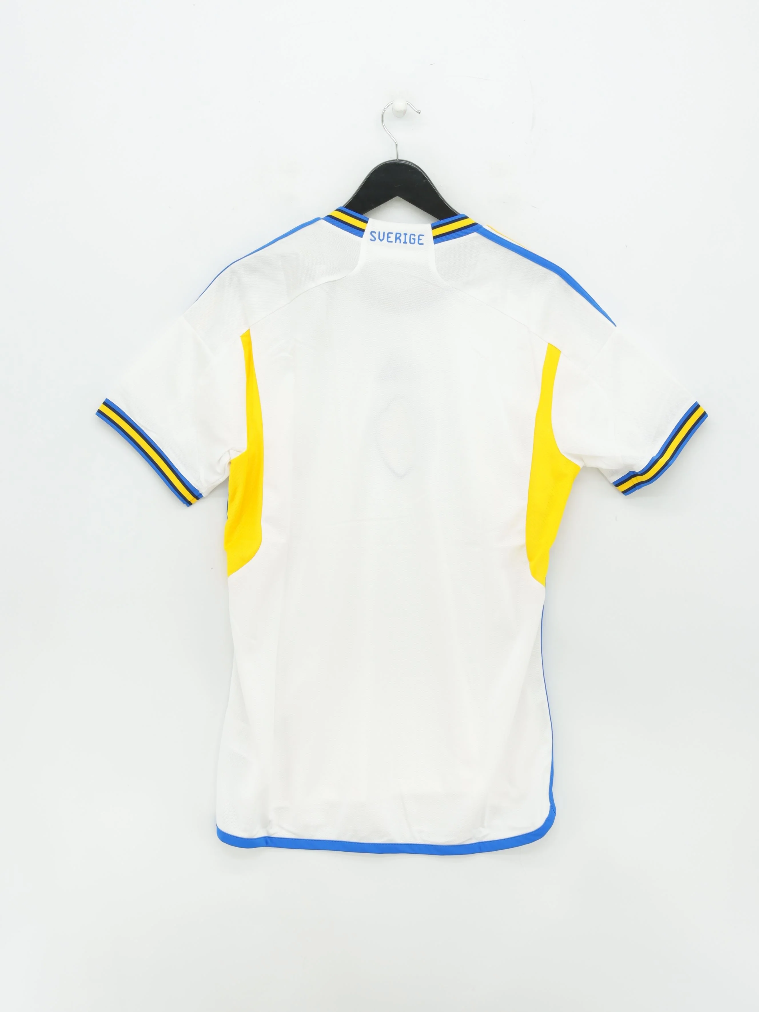 Adidas Men's T-Shirt L White 100% Polyester Crew Neck Basic New with tags - Image 2