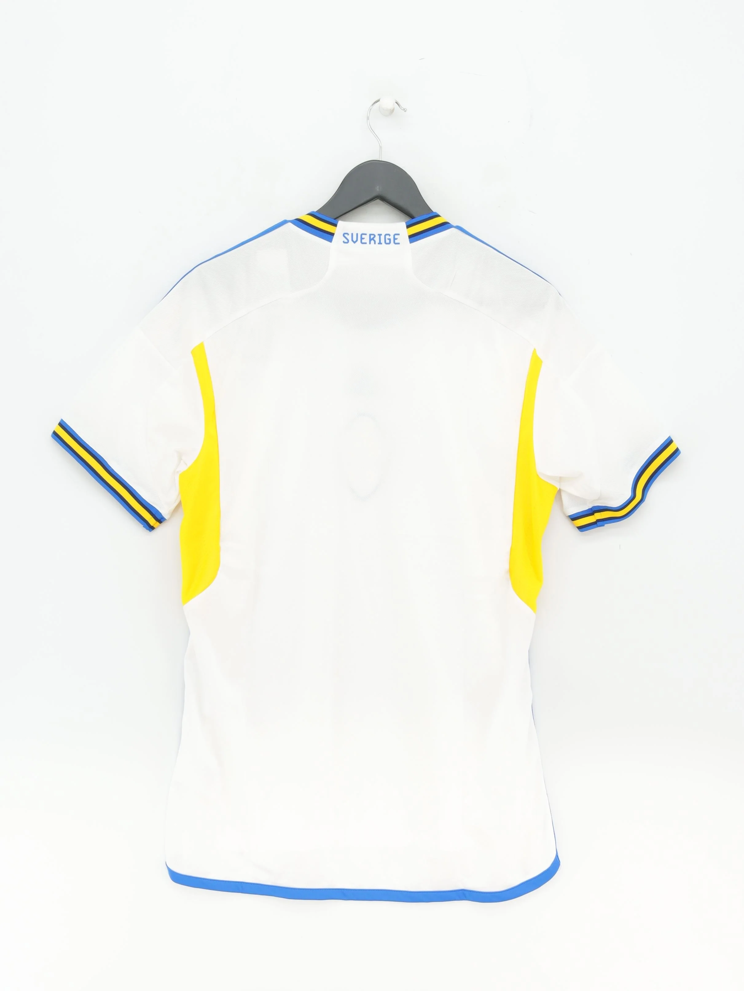 Adidas Men's T-Shirt L White 100% Polyester Crew Neck Basic New with tags - Image 2