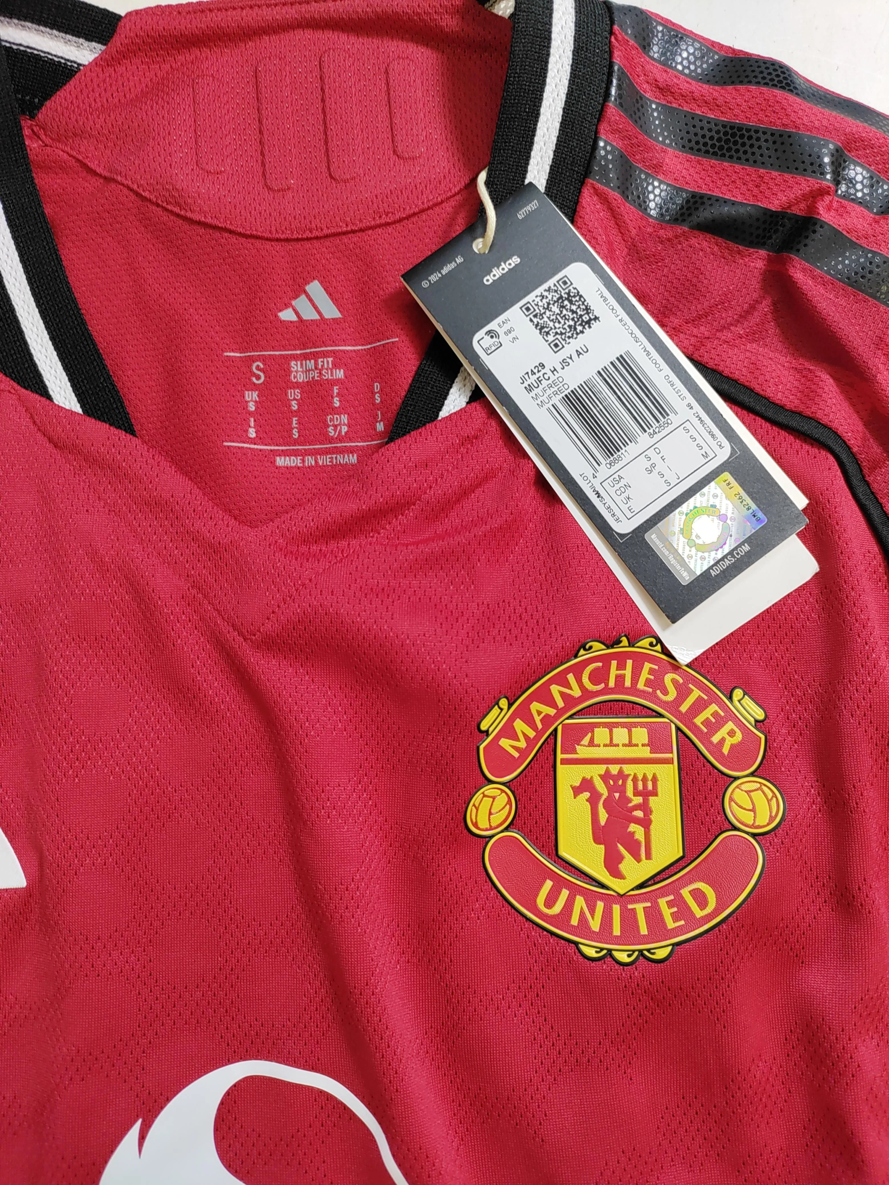 Adidas Men's T-Shirt S Red Graphic 100% Polyester Basic New with tags - Image 5