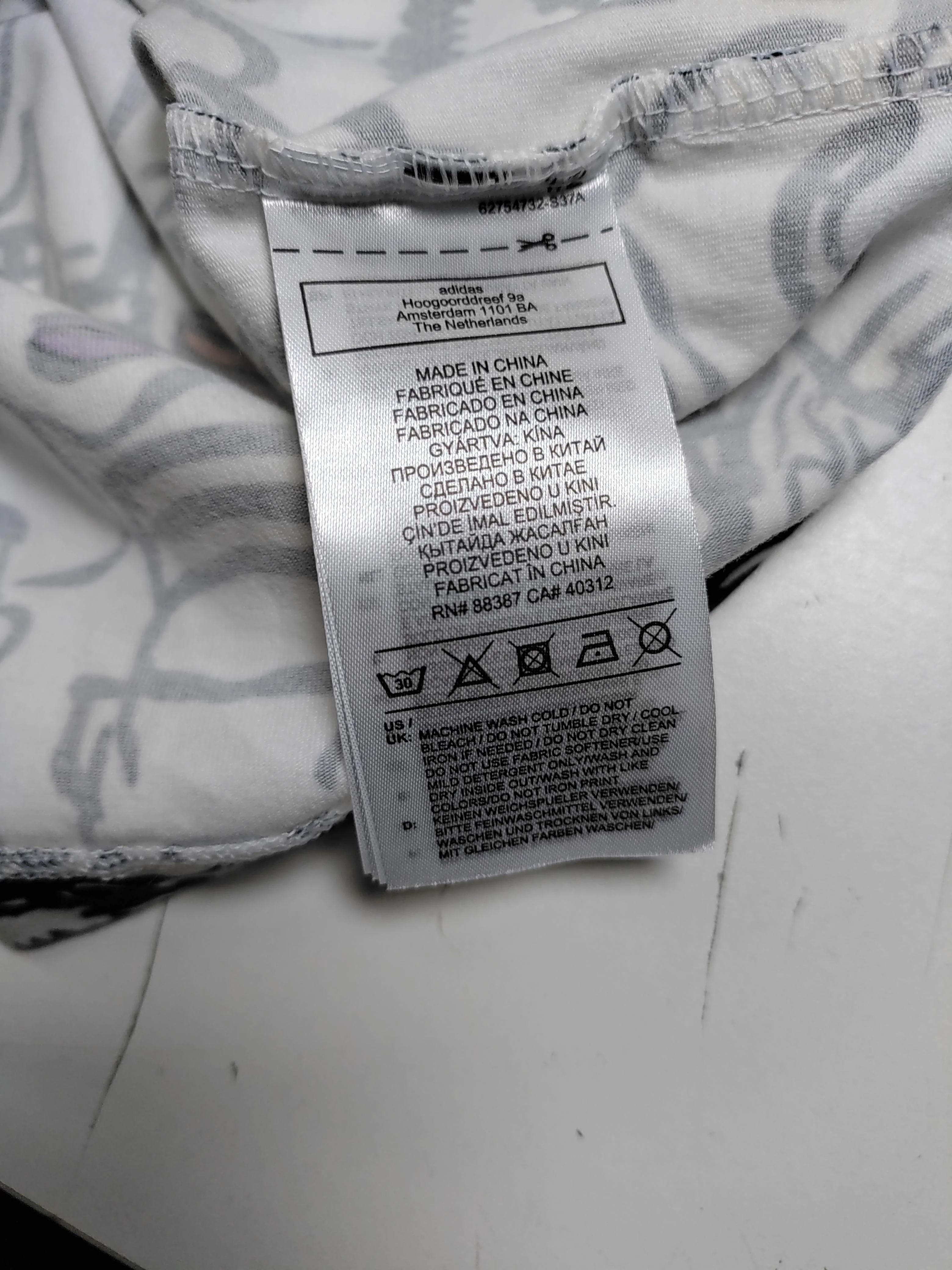 Adidas Men's T-Shirt S White Graphic Polyester with Cotton Basic New with tags - Image 6