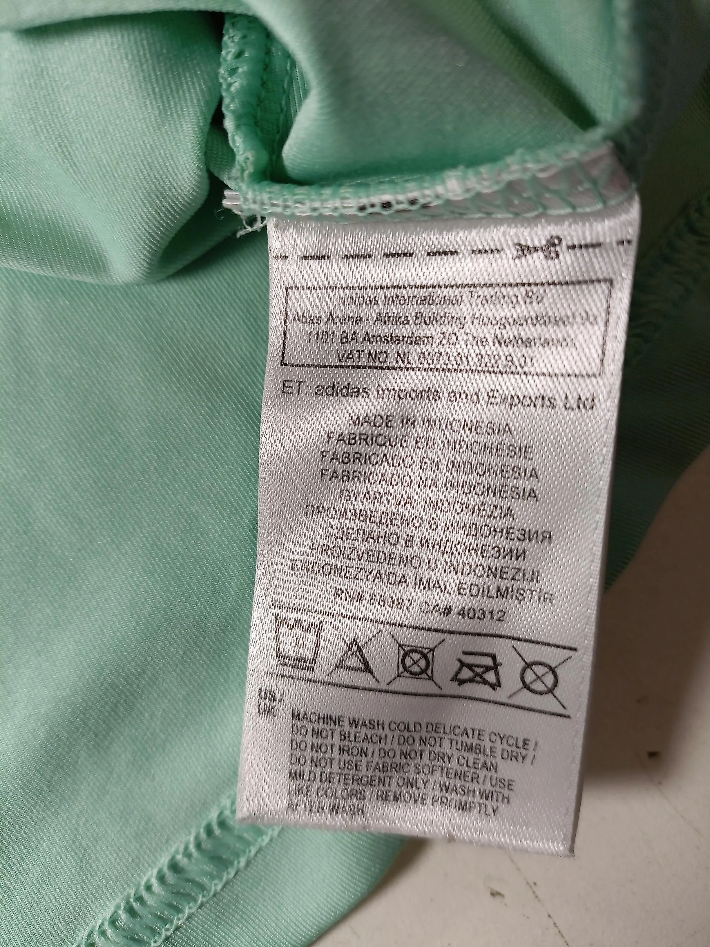 Adidas Women's T-Shirt M Green Nylon with Elastane Sleeveless Basic - Image 7