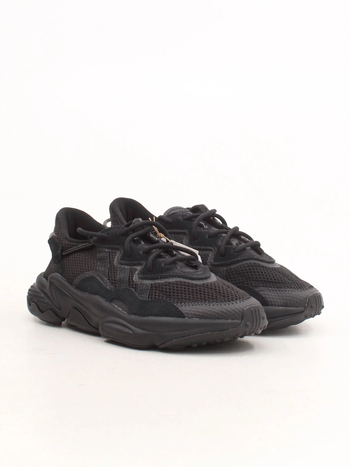 Adidas Women's Trainers UK4 in Black RRP £90 - Image 4
