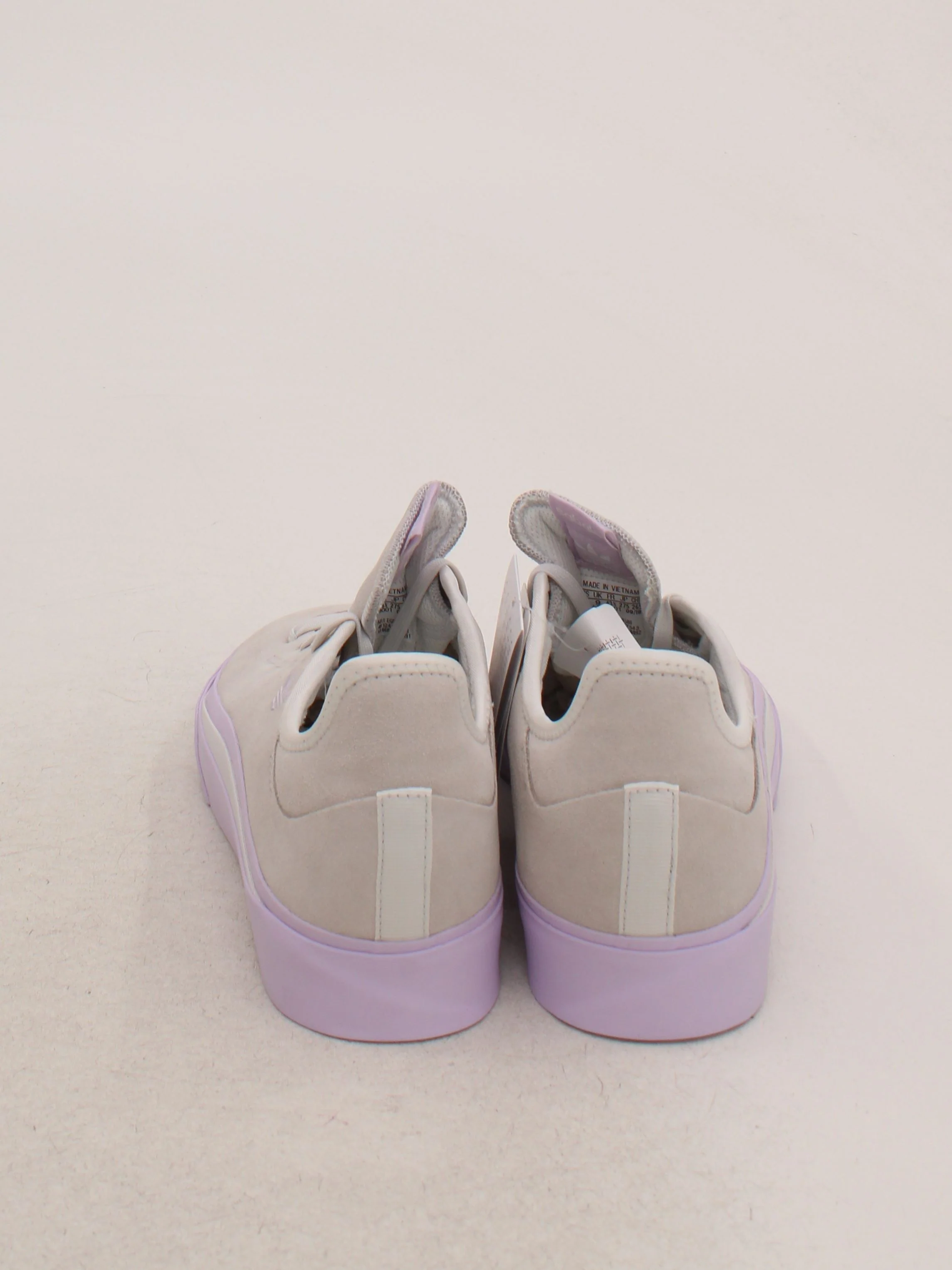 Adidas Women's Trainers UK9 in Grey RRP £95 - Image 3
