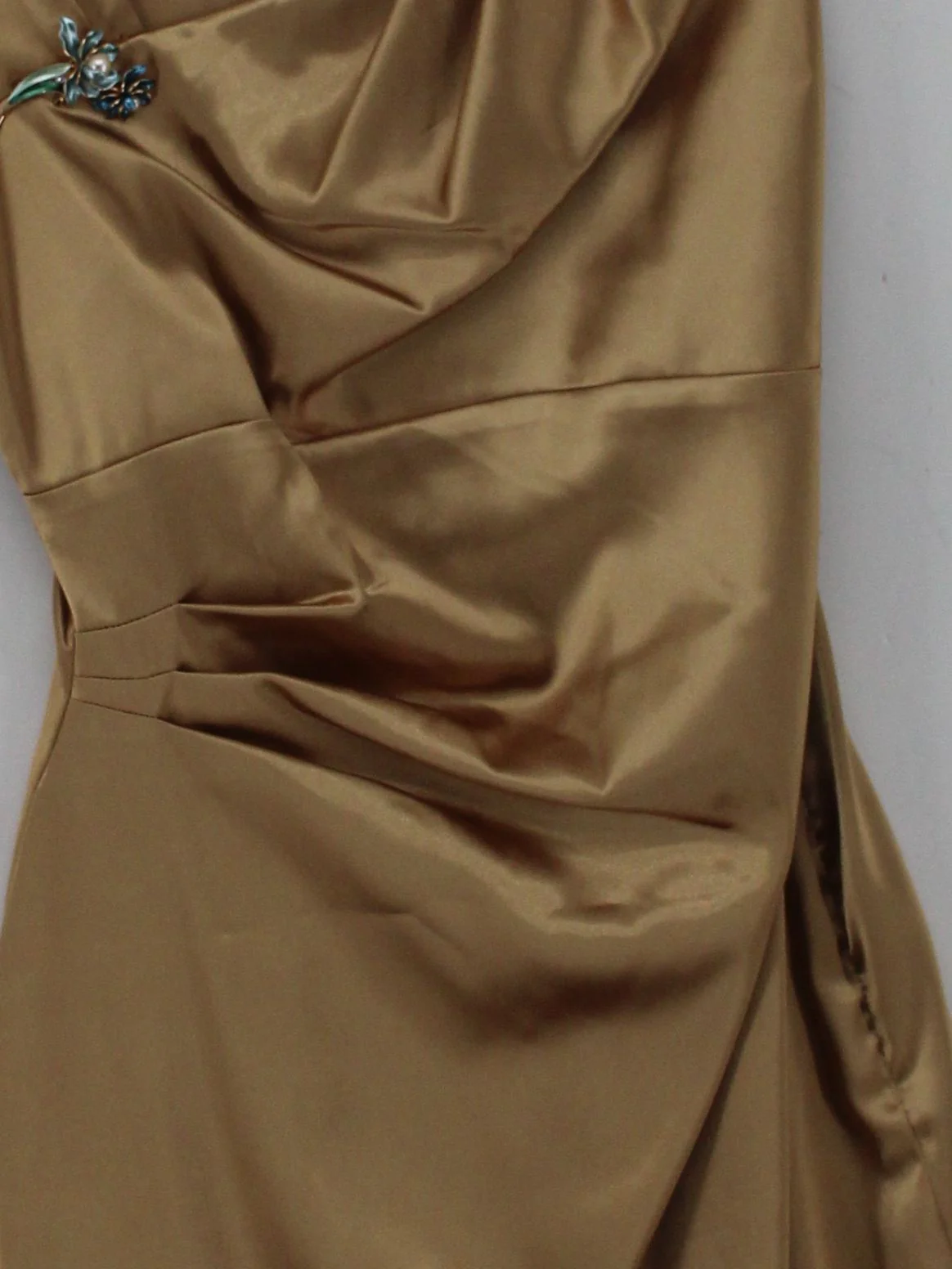 Adrianna Papell Bodycon Mini Dress in Gold - Image 3