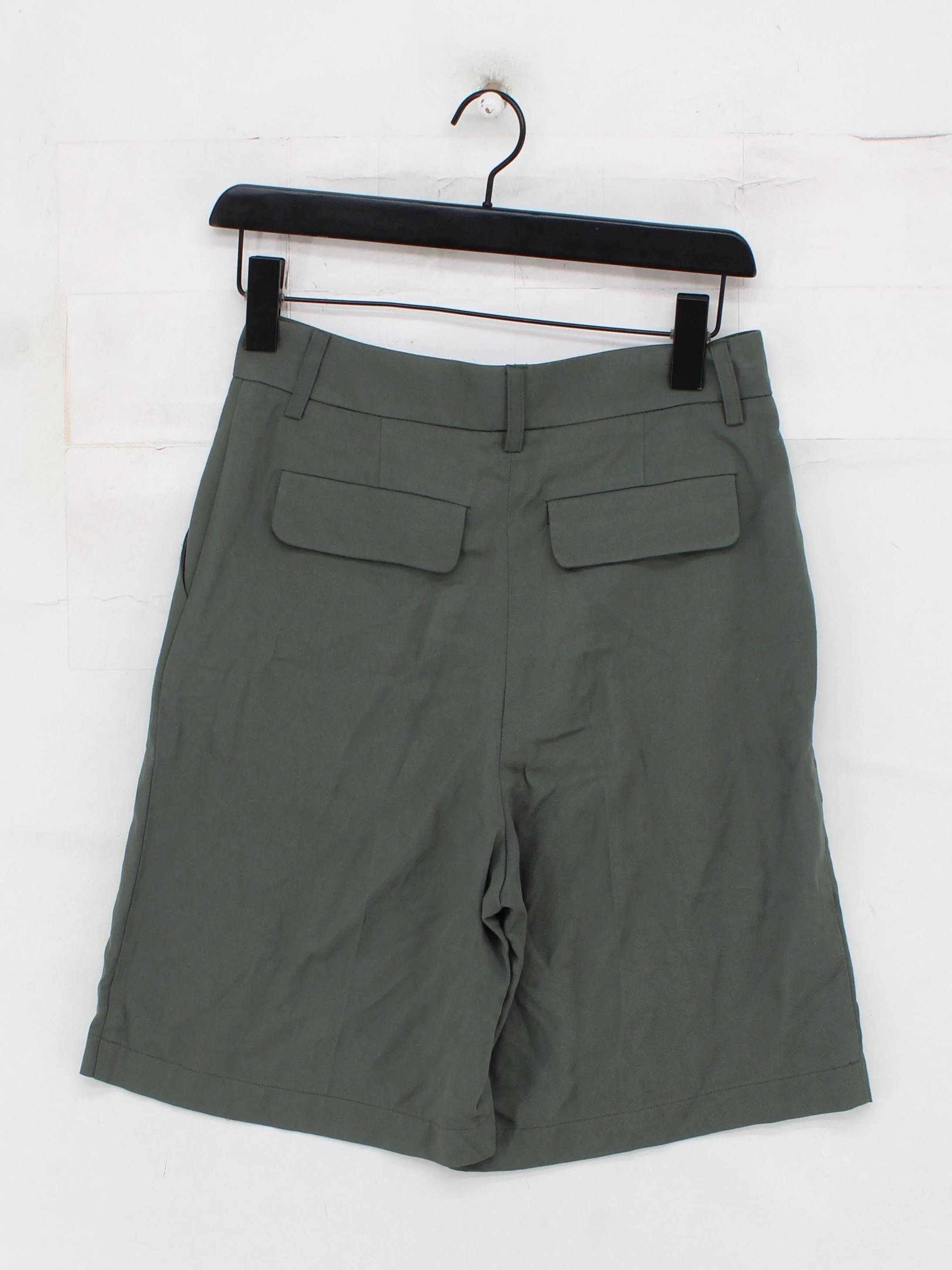 Aligne Women's Shorts UK 8 Green Viscose with Polyester Mom - Image 2