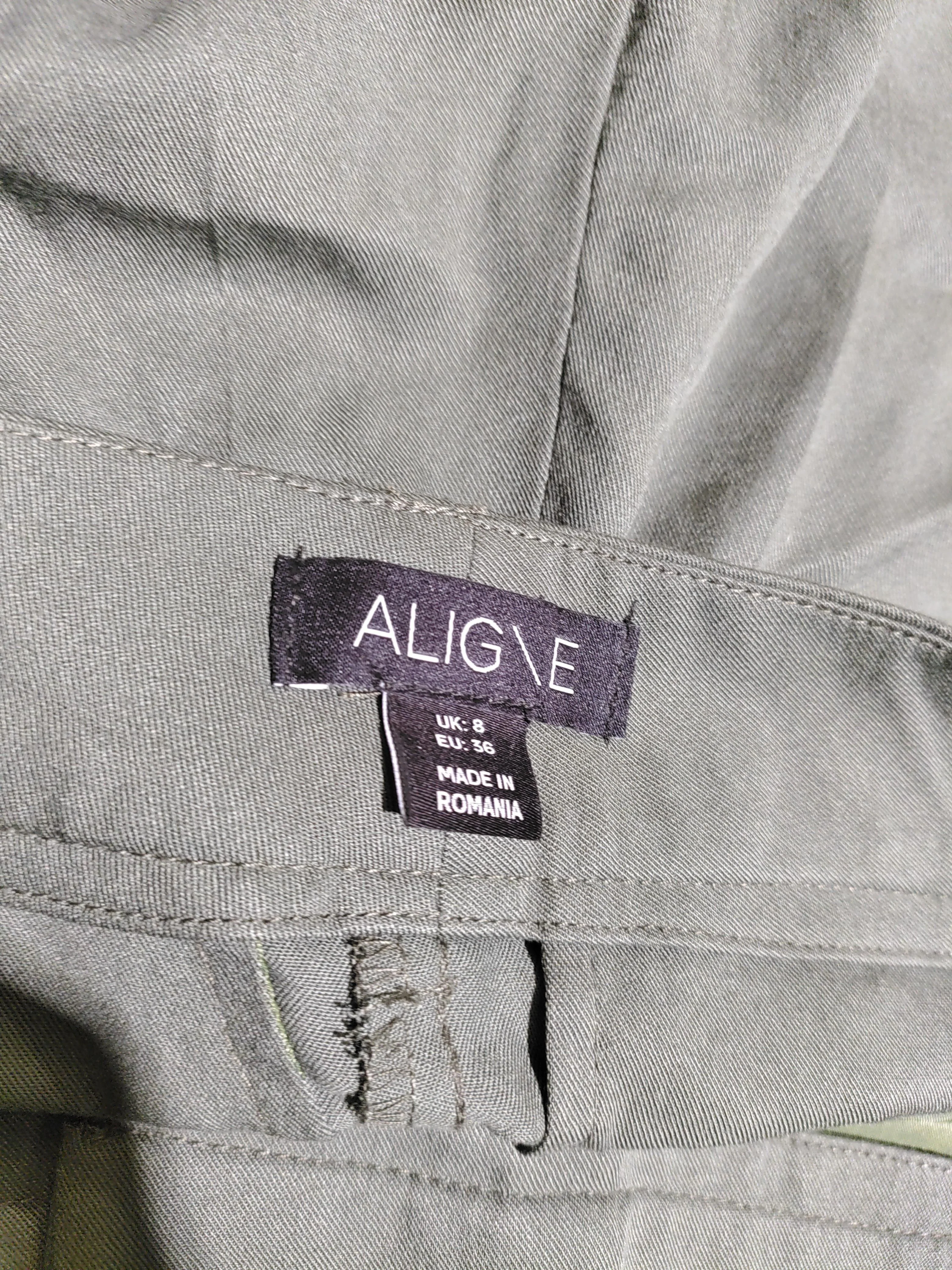 Aligne Women's Shorts UK 8 Green Viscose with Polyester Mom - Image 5