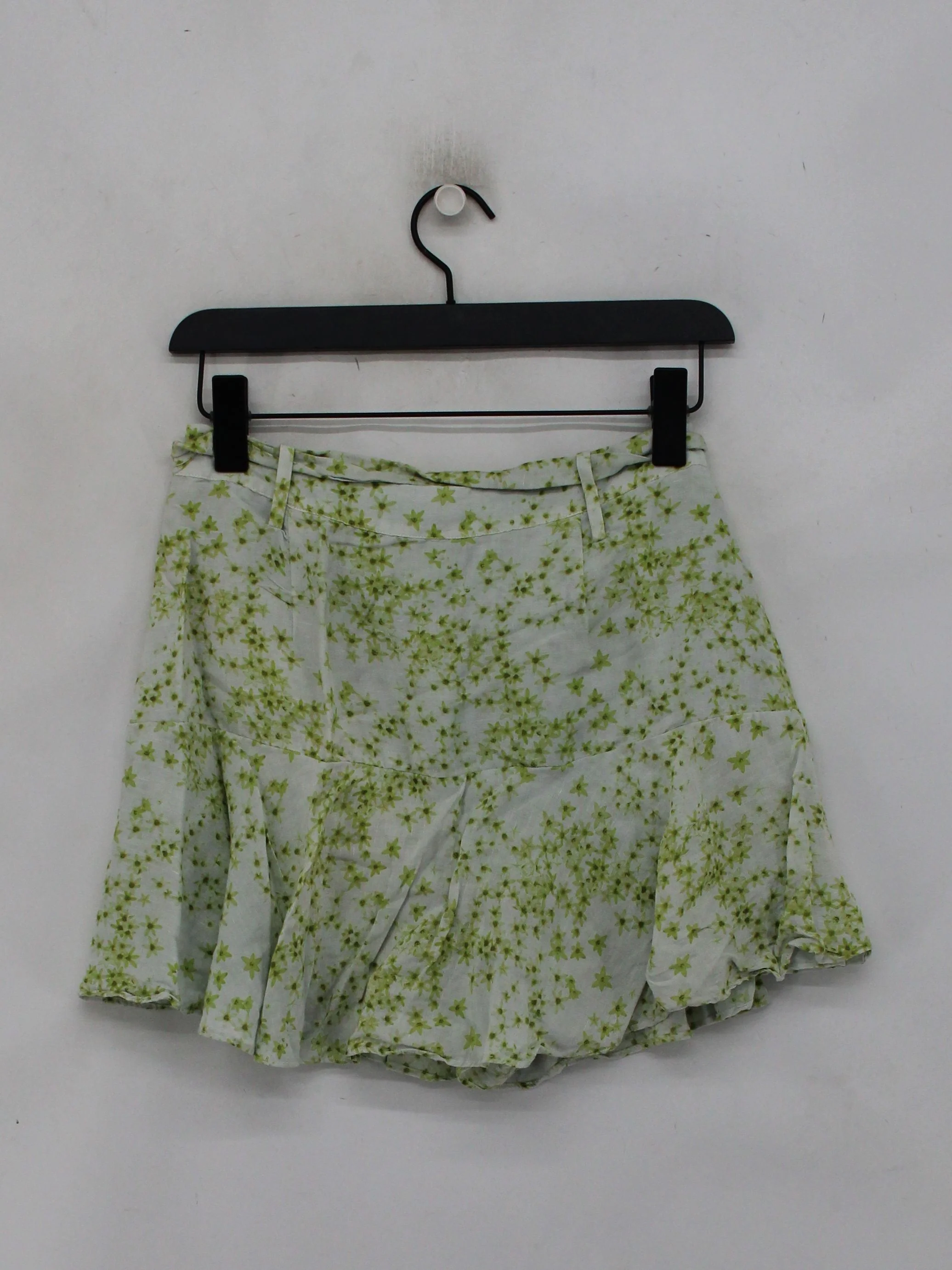 AllSaints Women's Mini Skirt UK 10 White Floral Viscose with Linen Short Mini - Image 2