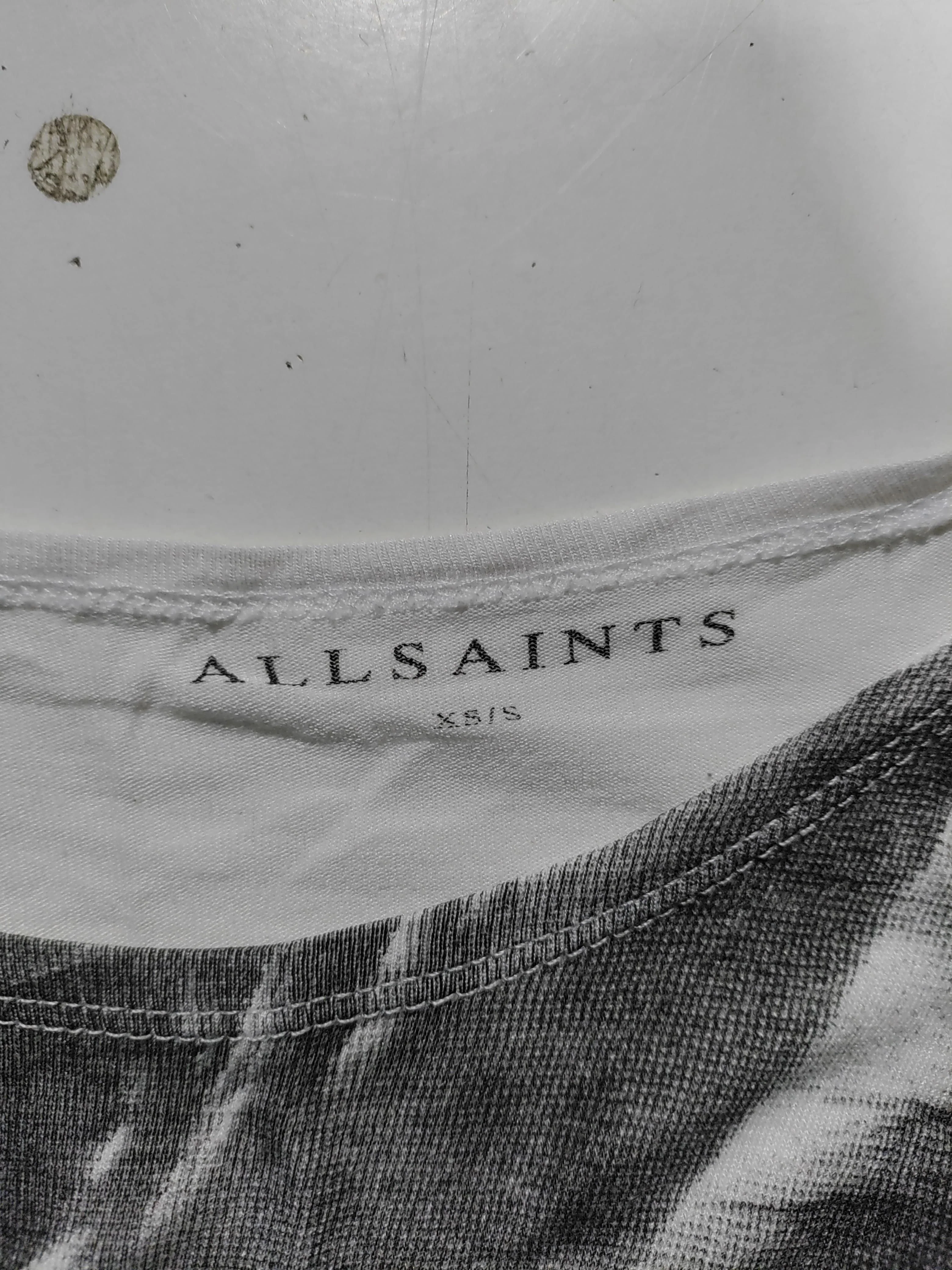 AllSaints Women's Top S White Graphic 100% Viscose Short Sleeve V-Neck Basic - Image 6