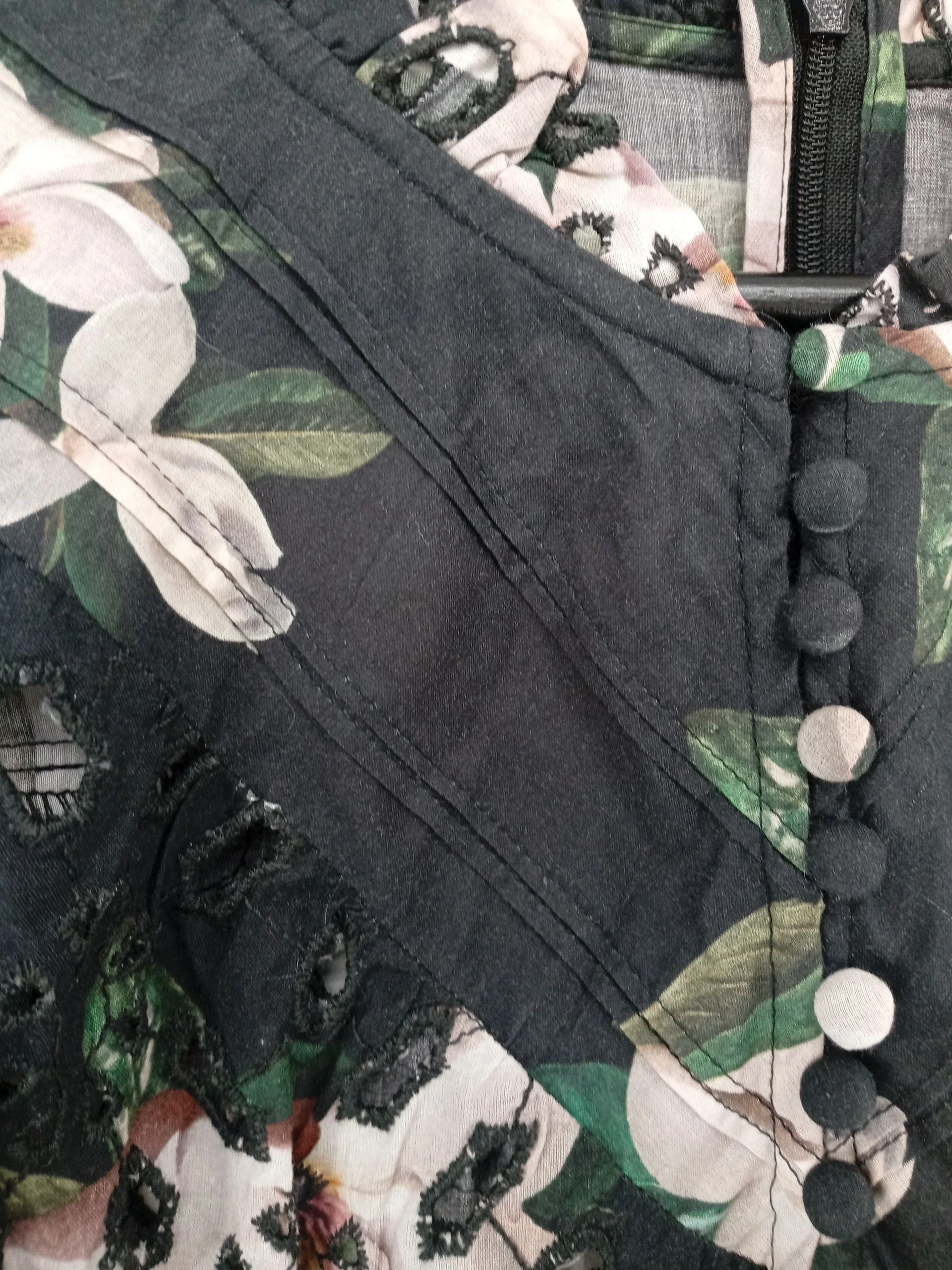 AllSaints Women's Top XL Black Floral 100% Cotton 3/4 Sleeve High Neck Basic - Image 5