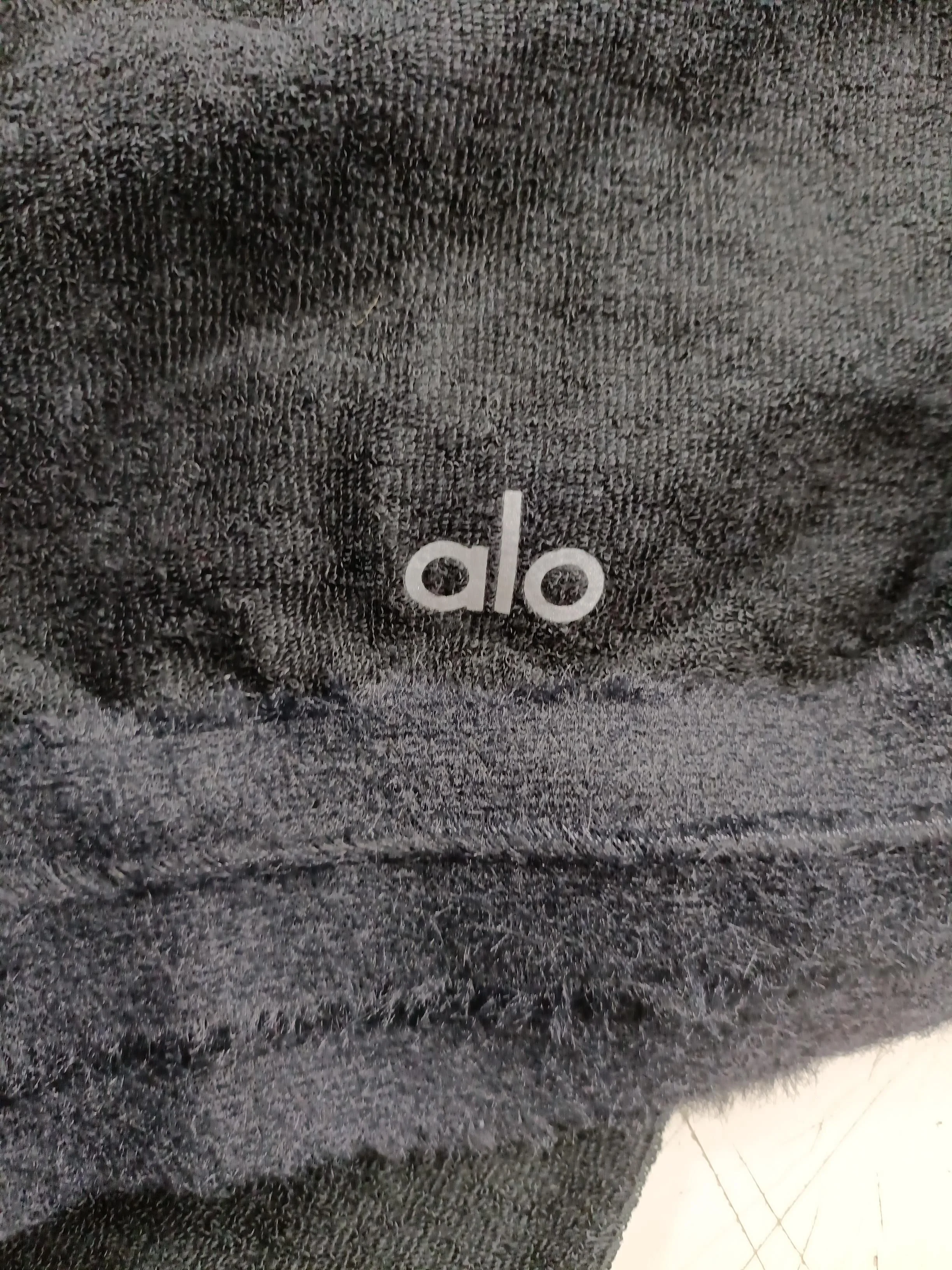 Alo Women's Top S Black 100% Other Long Sleeve Crew Neck Cropped - Image 5