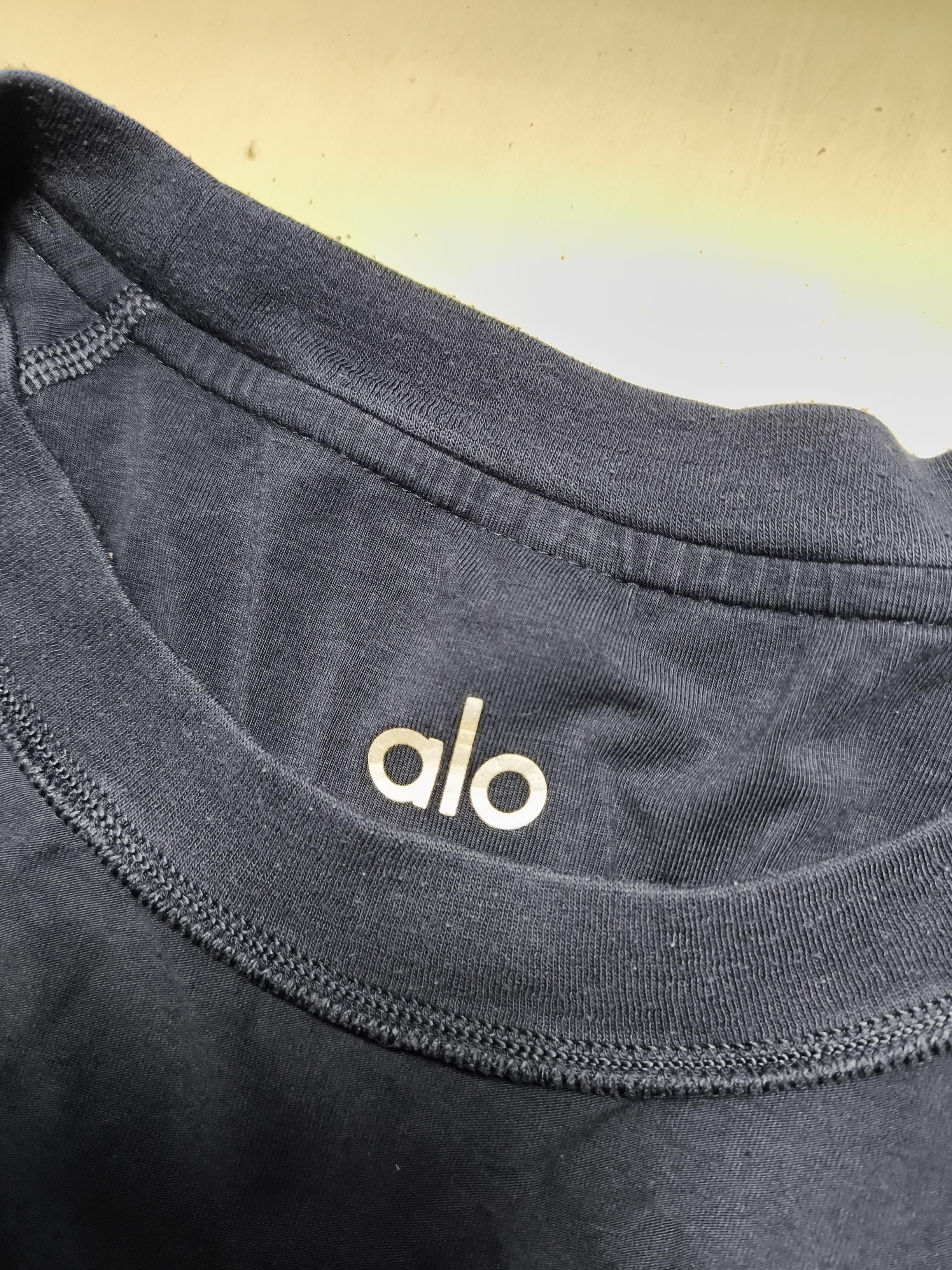 Alo Yoga Men's T-Shirt L Blue 100% Polyester Crew Neck Basic - Image 5