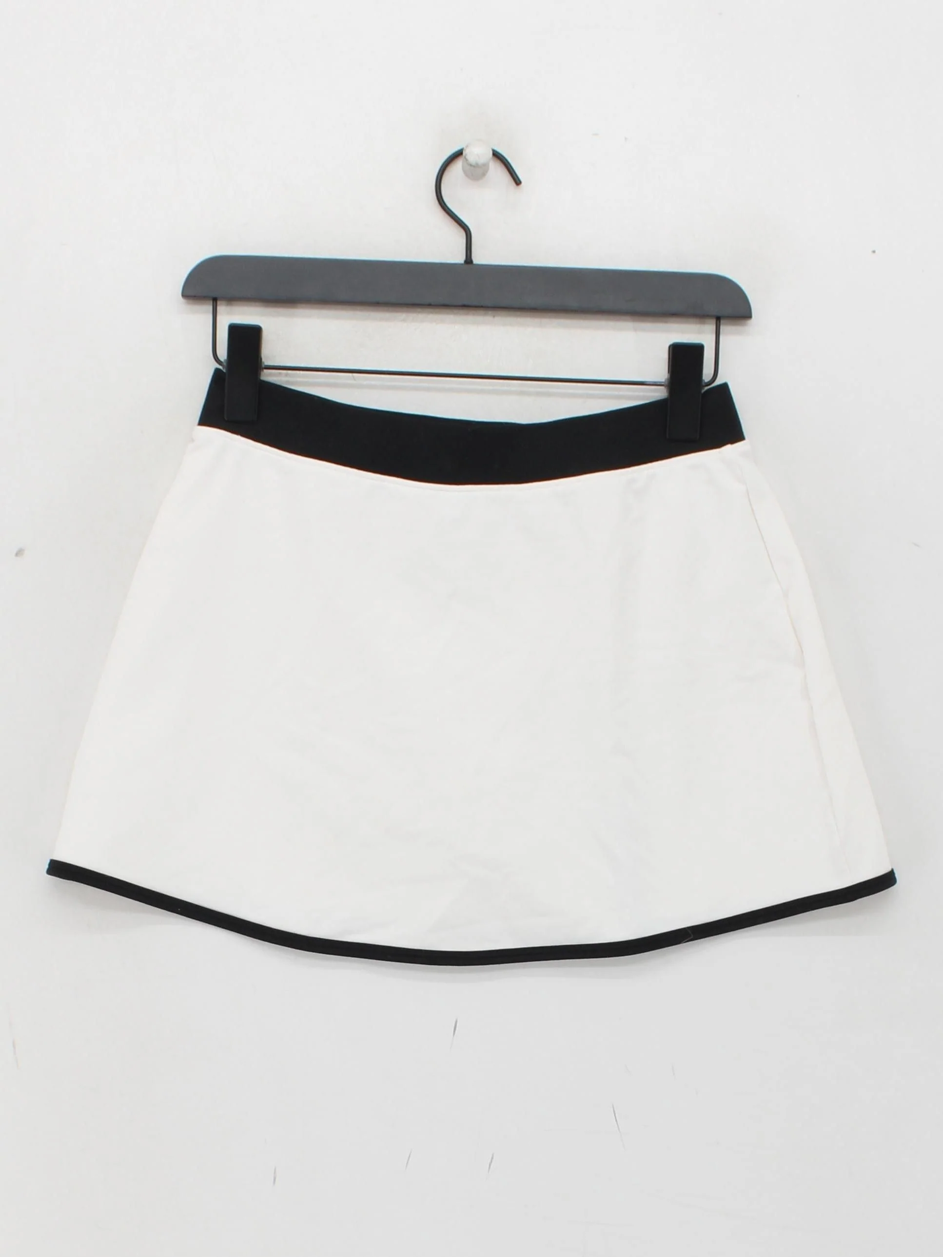 Alo Yoga Women's Mini Skirt XS White Nylon with Elastane, Polyester Short Mini - Image 2