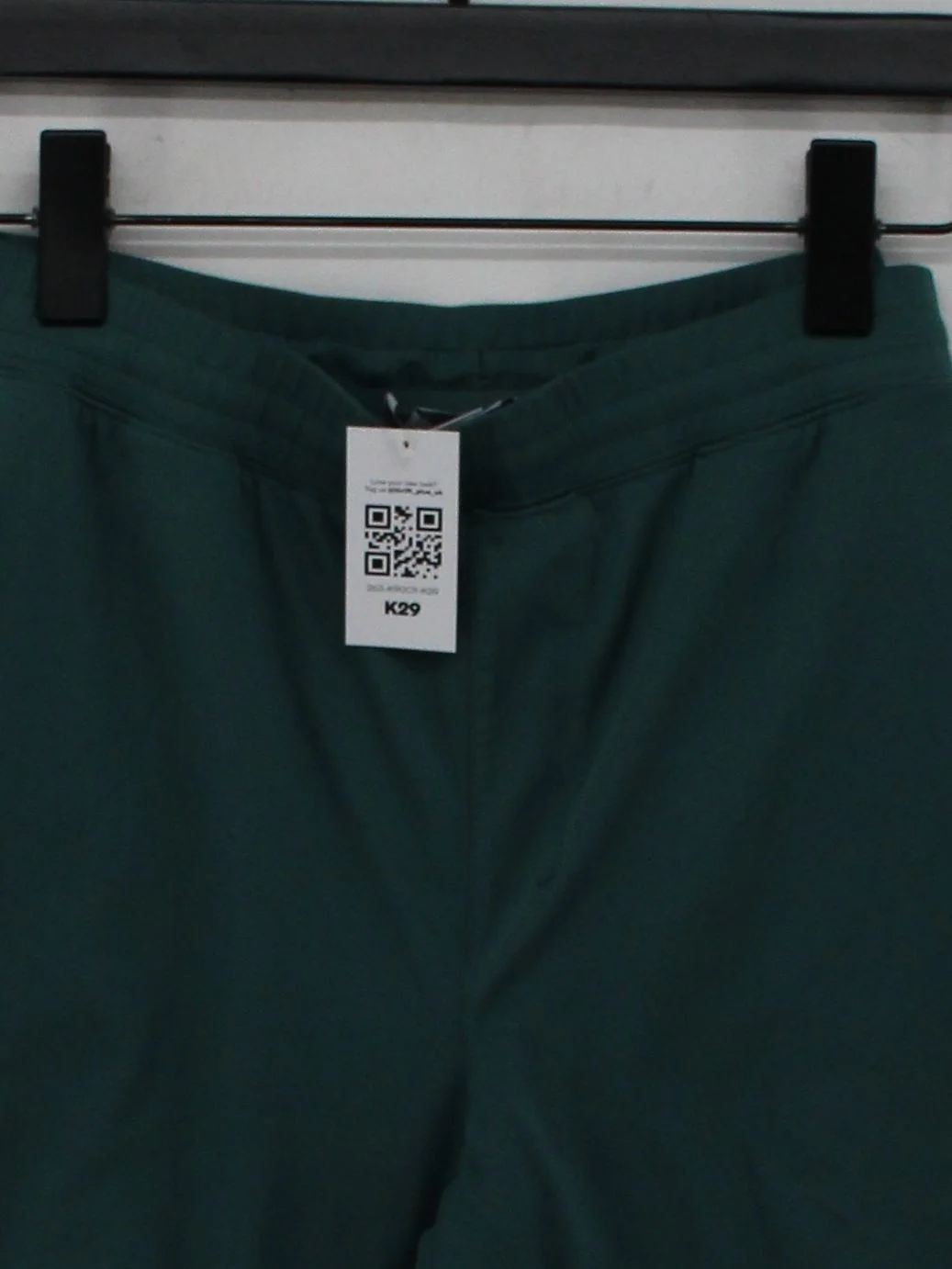 Alo Yoga Women's Shorts M Green Polyester with Elastane Sweat - Image 3