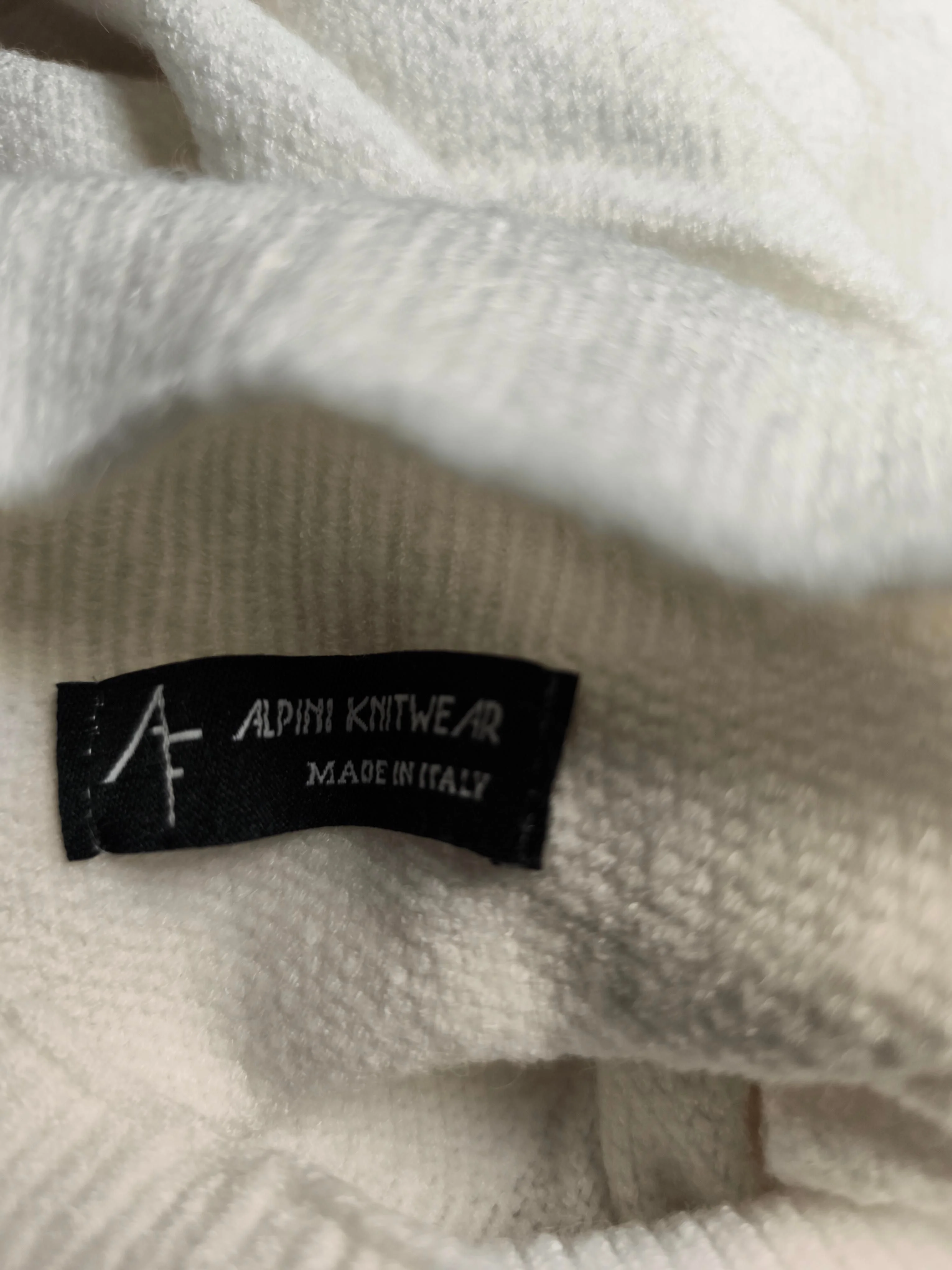 Alpini Knitwear Women's Jumper XL White Viscose - Image 5