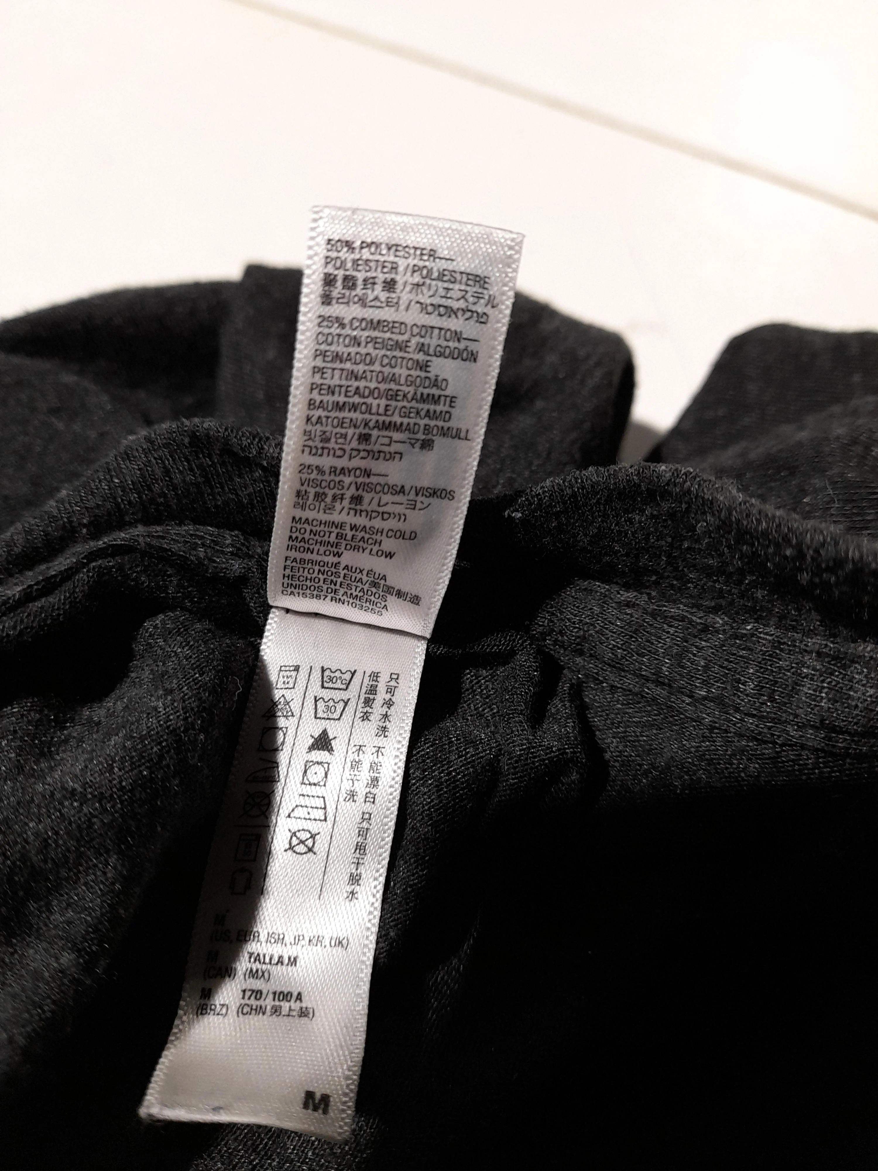 American Apparel Men's T-Shirt M Black Polyester with Cotton, Rayon Basic - Image 6