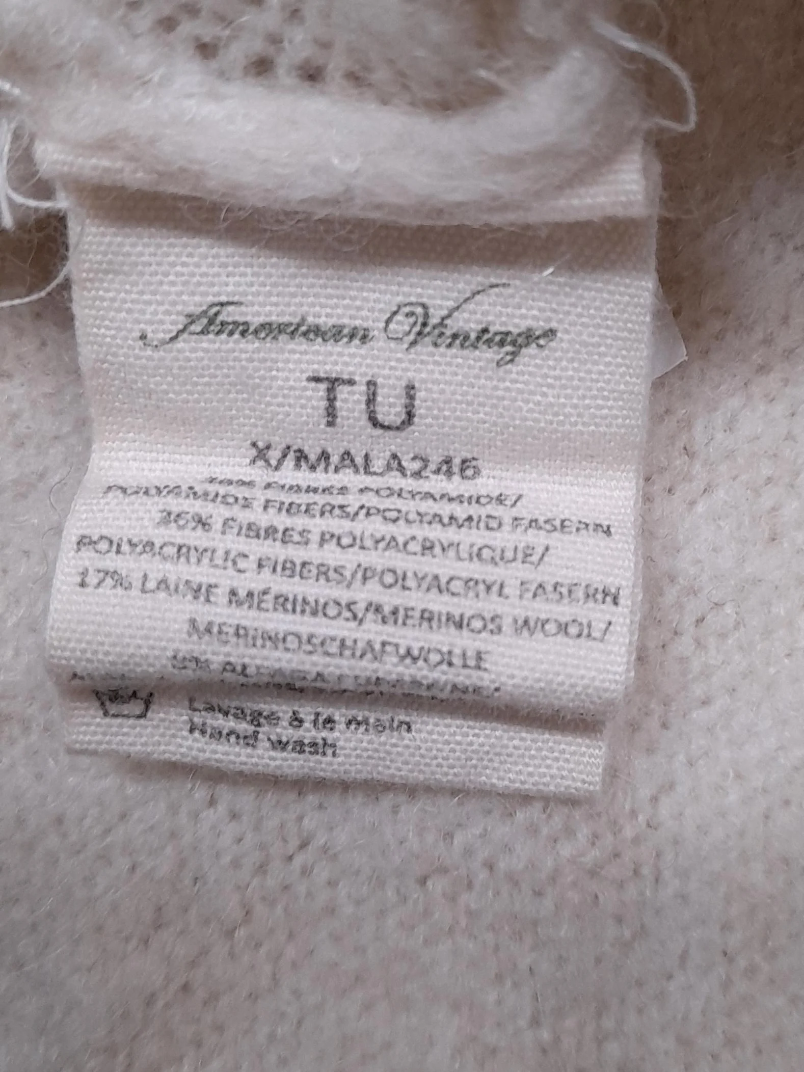 American Vintage Women's Cardigan Cream Polyamide with Acrylic, Wool Cardigan - Image 6