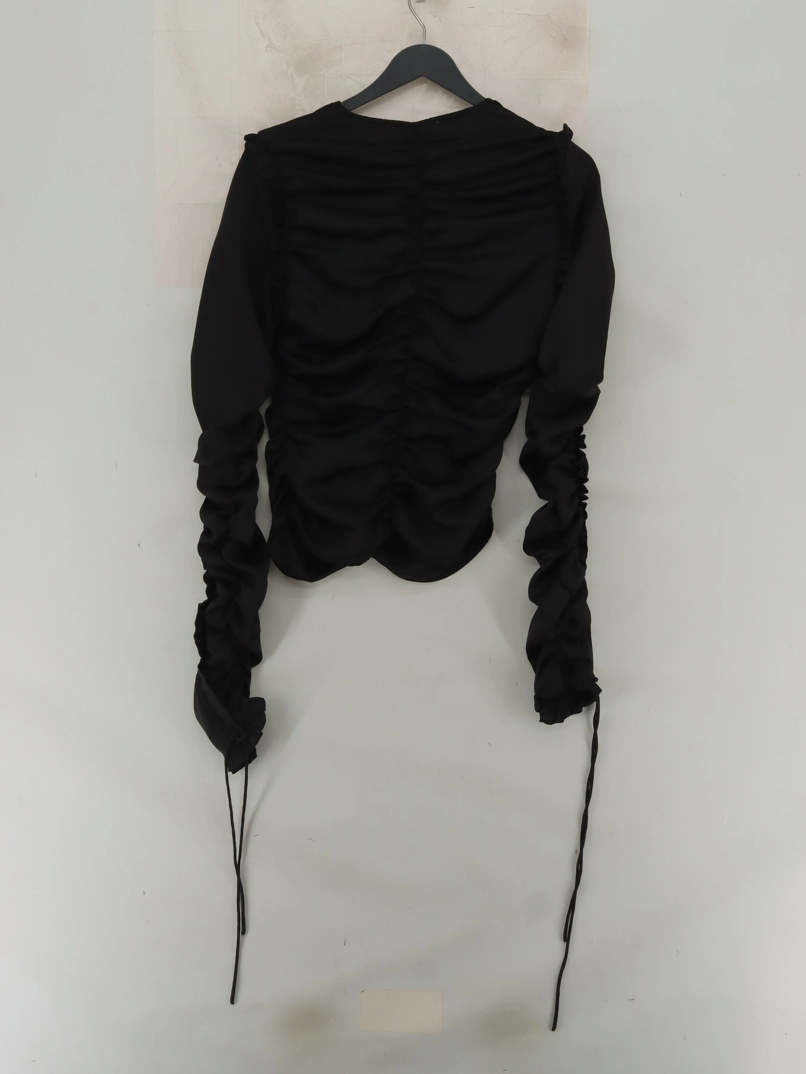 Amy Lynn Women's Top M Black 100% Other Long Sleeve V-Neck Cropped - Image 2
