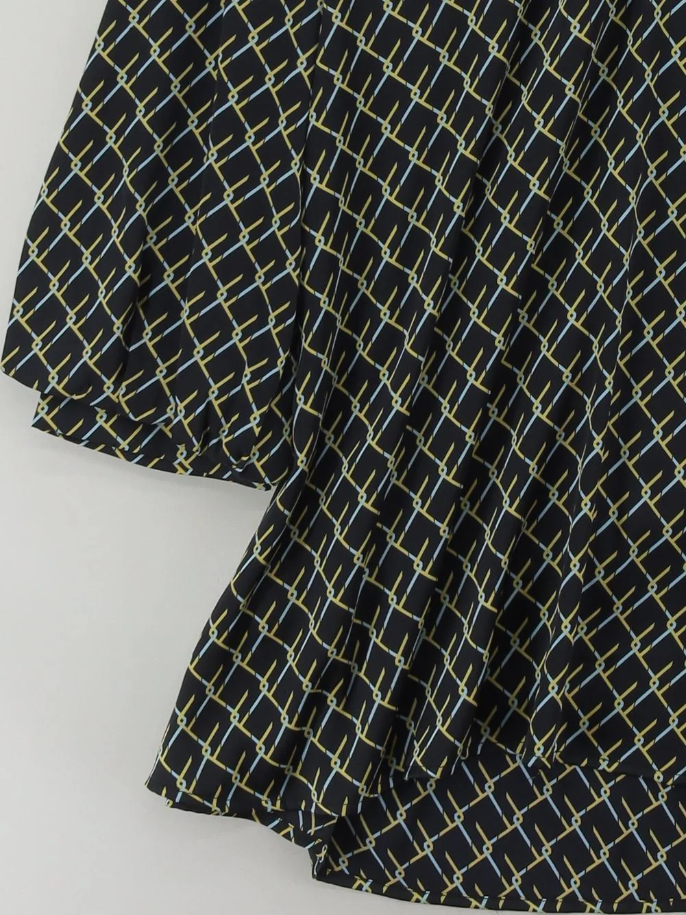 Anonyme Women's Top XL Black Geometric 100% Polyester Long Sleeve V-Neck Basic - Image 4