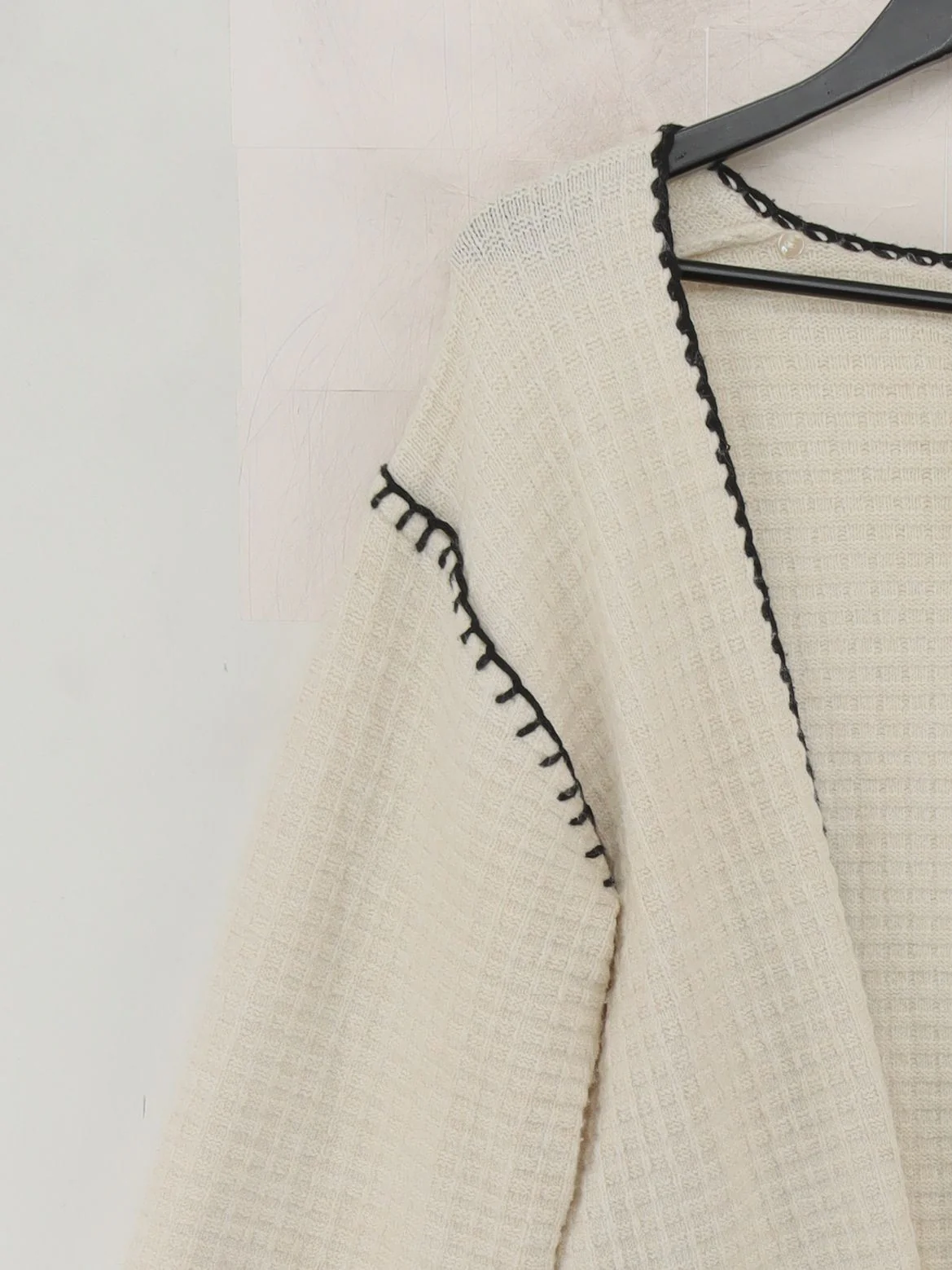 Anthropologie Women's Cardigan Cream Wool - Image 4