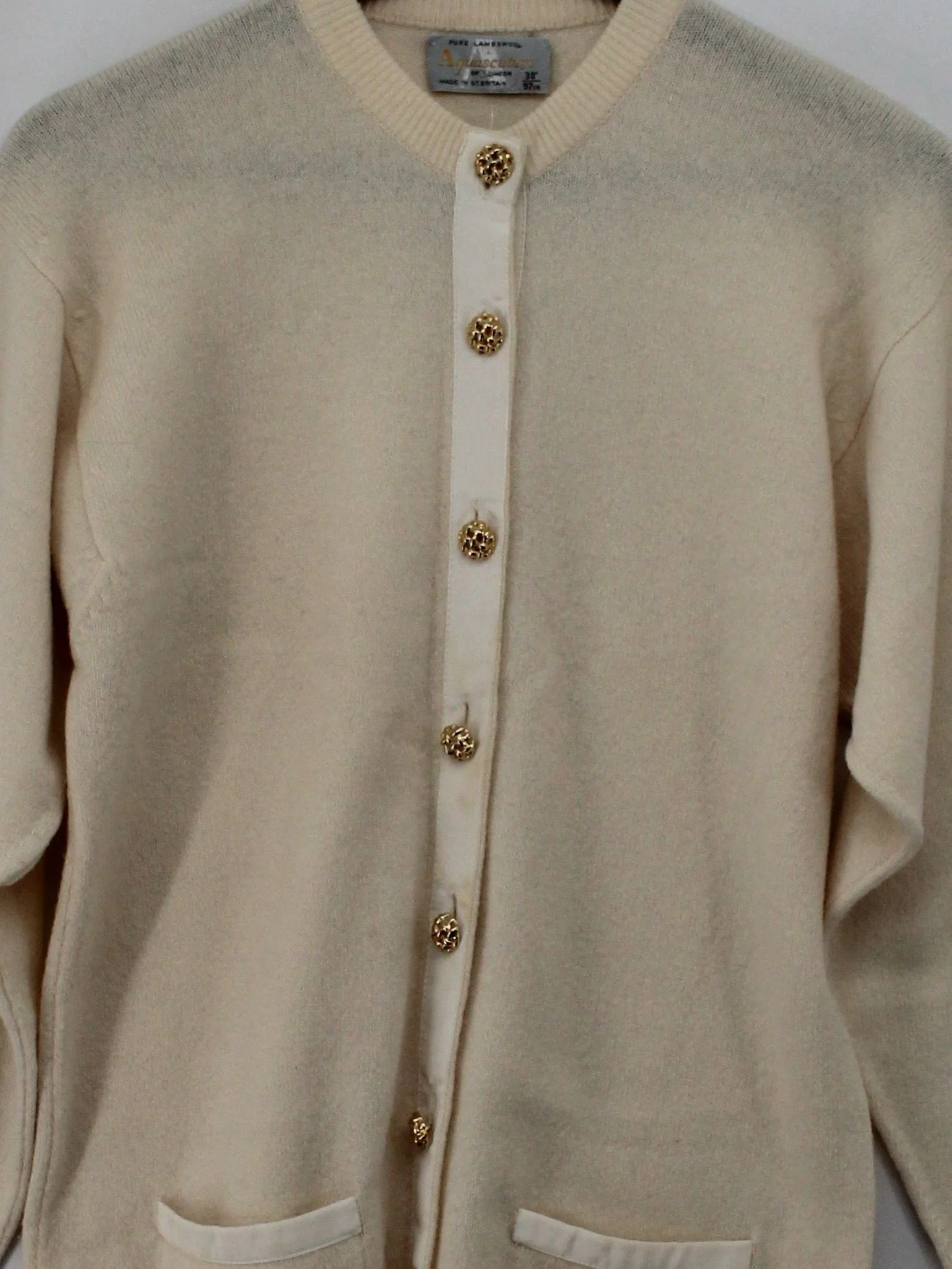 Aquascutum Women's Cardigan UK 10 Cream 100% Wool Round Neck Cardigan - Image 3