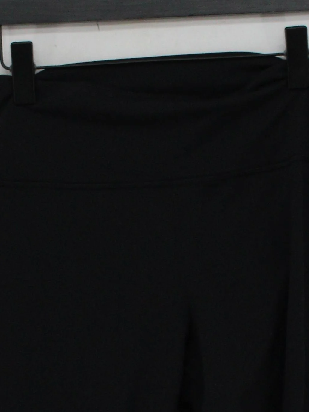 Aritzia Women's Leggings UK 16 Black Nylon with Elastane Cropped - Image 3