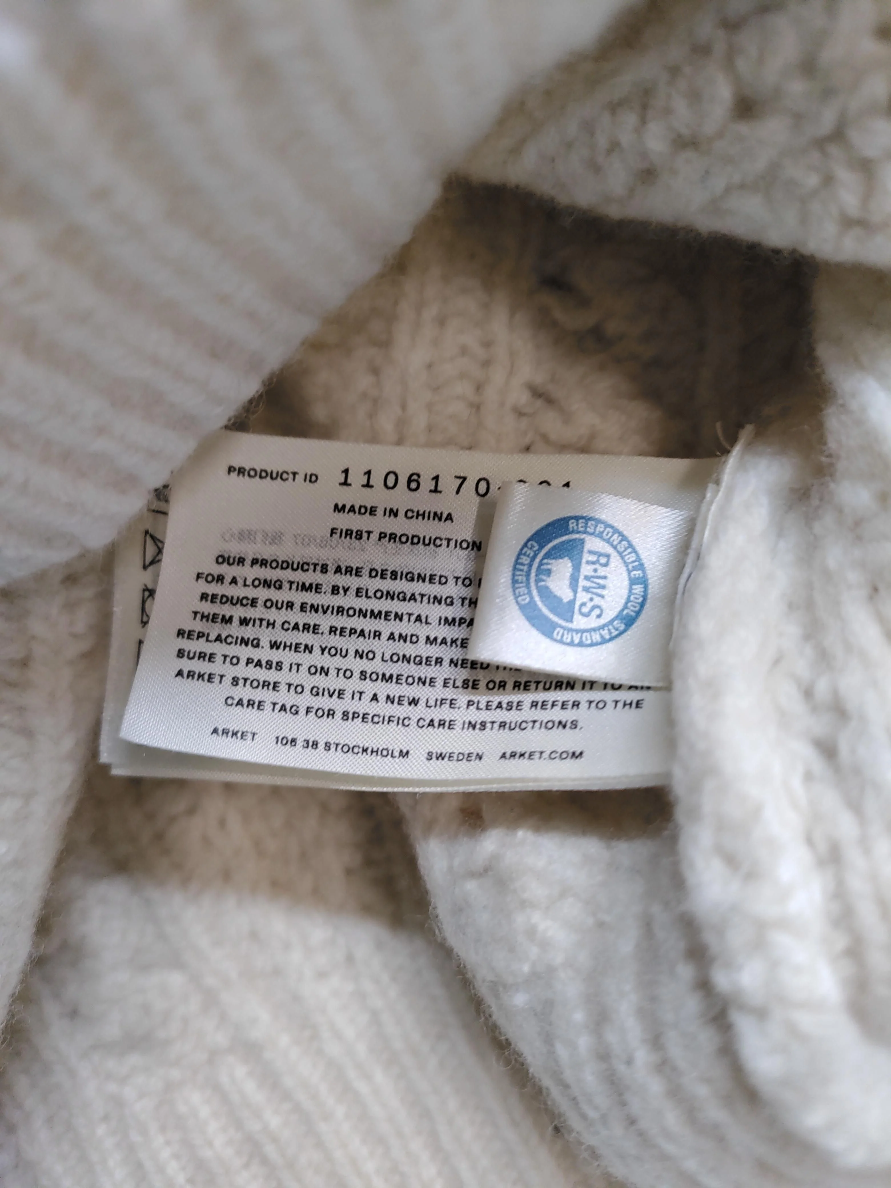 Arket Women's Jumper M Cream 100% Wool Crew Neck Pullover - Image 5