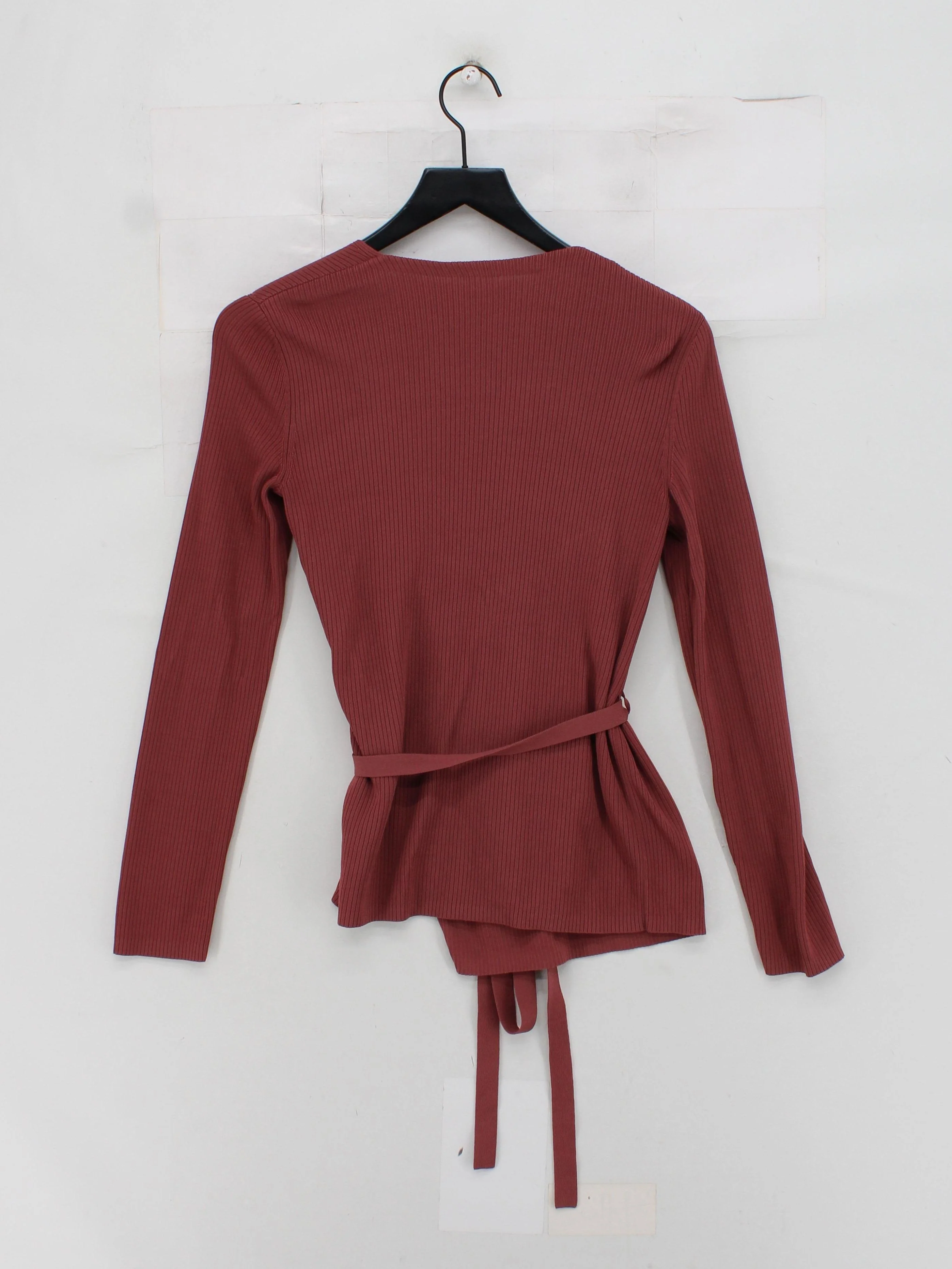 Arket Women's Top XS Red 100% Viscose Long Sleeve V-Neck Basic - Image 2