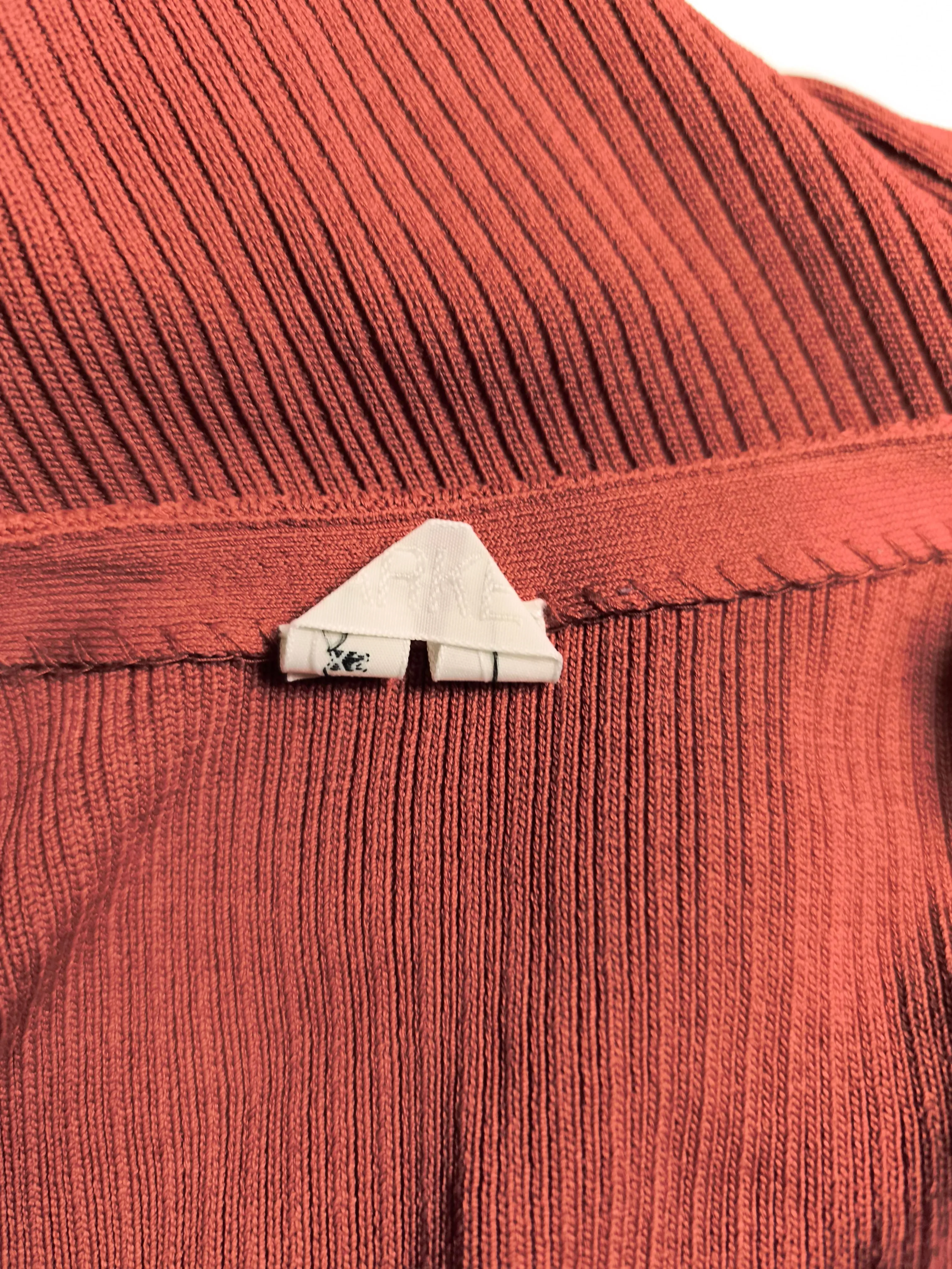 Arket Women's Top XS Red 100% Viscose Long Sleeve V-Neck Basic - Image 5