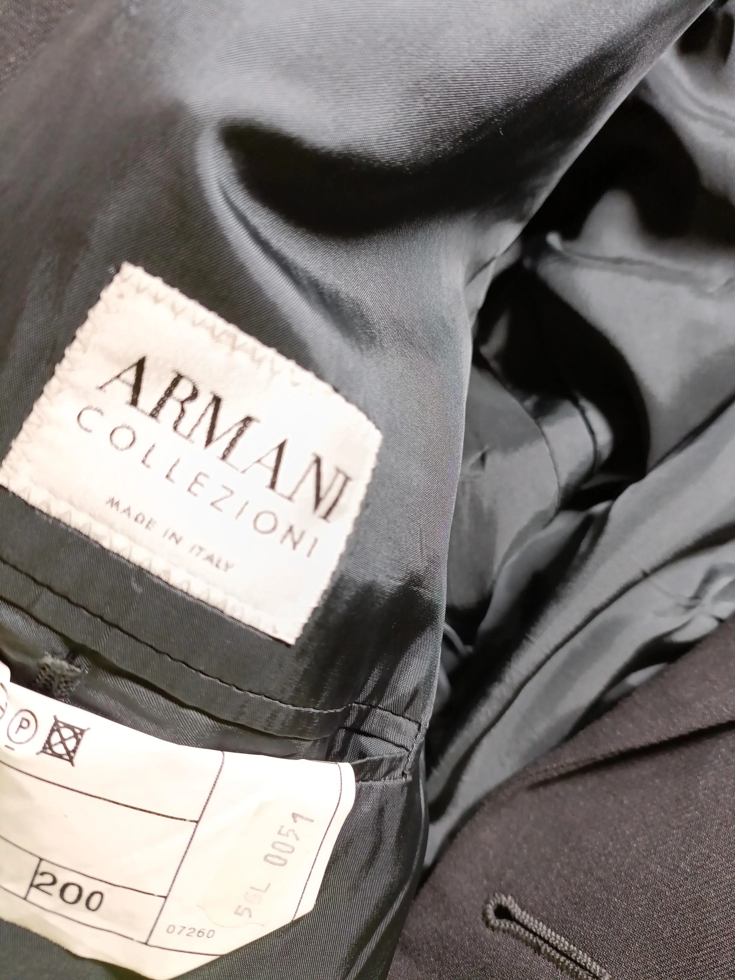 Armani Collezioni Men's Two Piece Suit Chest: 45 in Grey Wool - Image 7