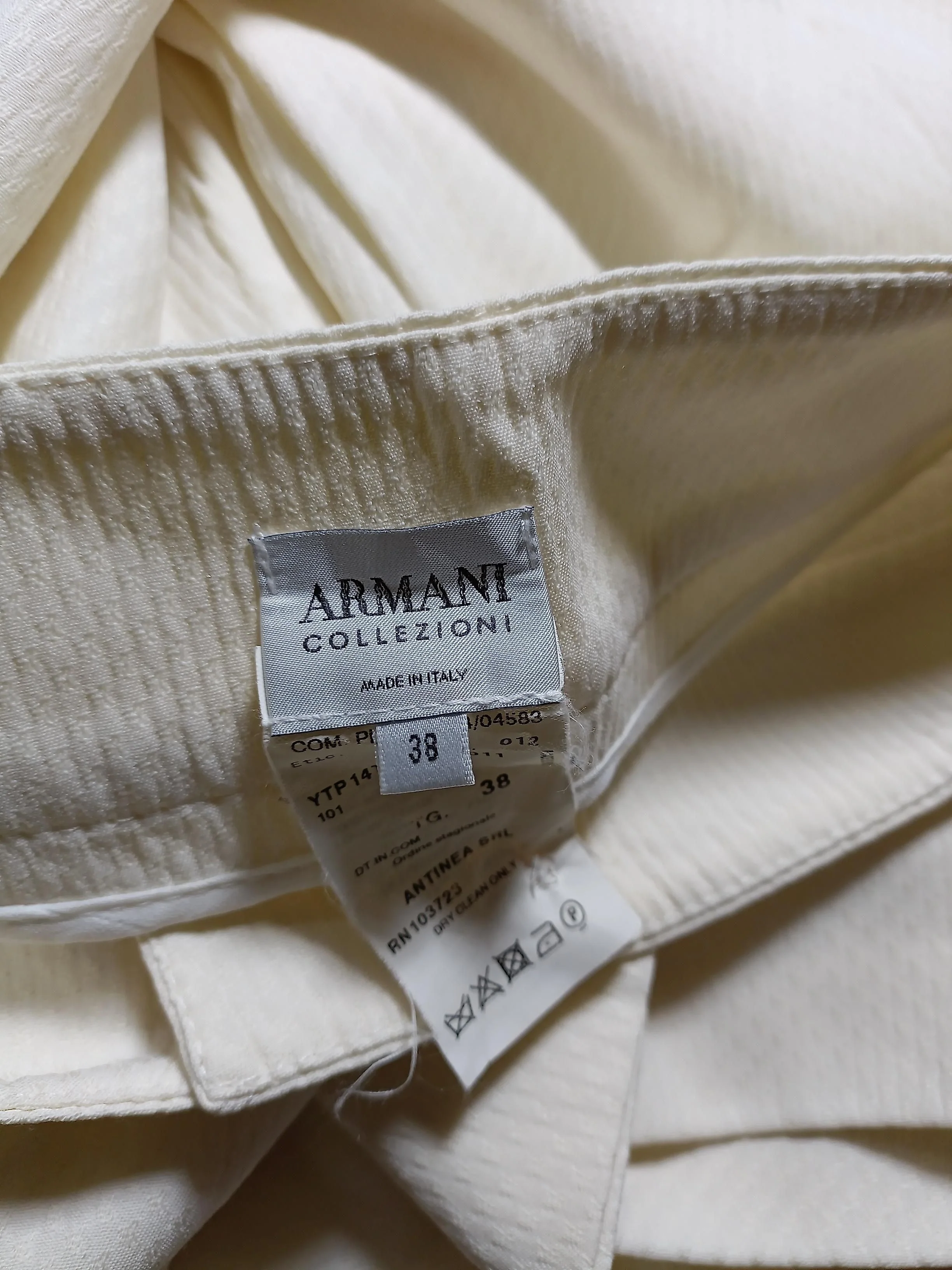 Armani Collezioni Women's Trousers UK 10 Cream Wool - Image 6
